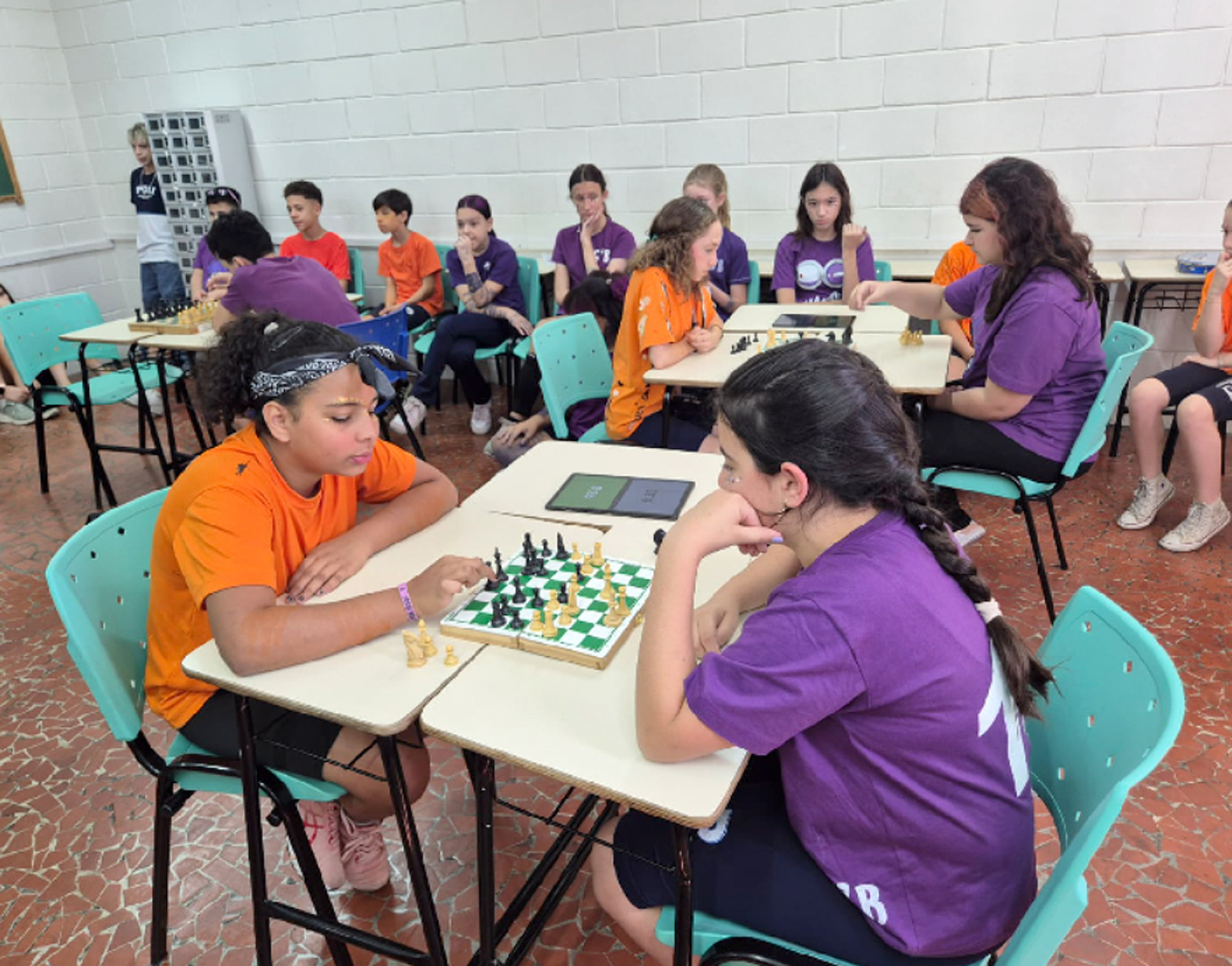 Alunos se apoiaram mutuamente em todas as partidas
