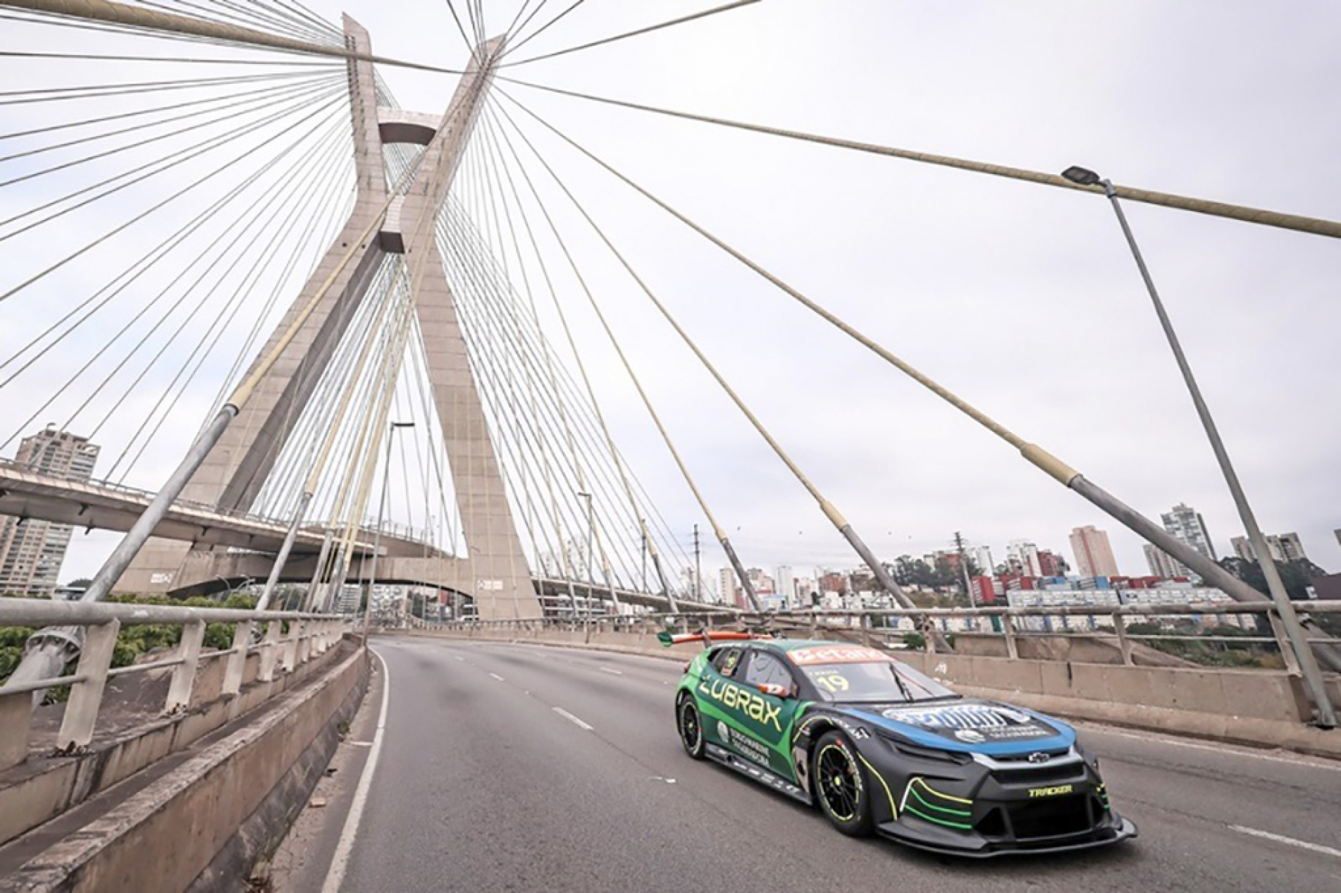 Chevrolet Tracker #19 da equipe TMG Racing da Stock Car, a principal categoria do automobilismo brasileiro
