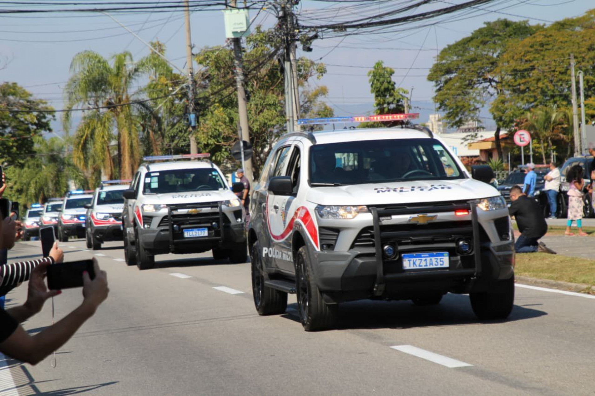A ação mobiliza 64 policias militares e 16 viaturas, além de 20 agentes do Gaeco em 9 viaturas