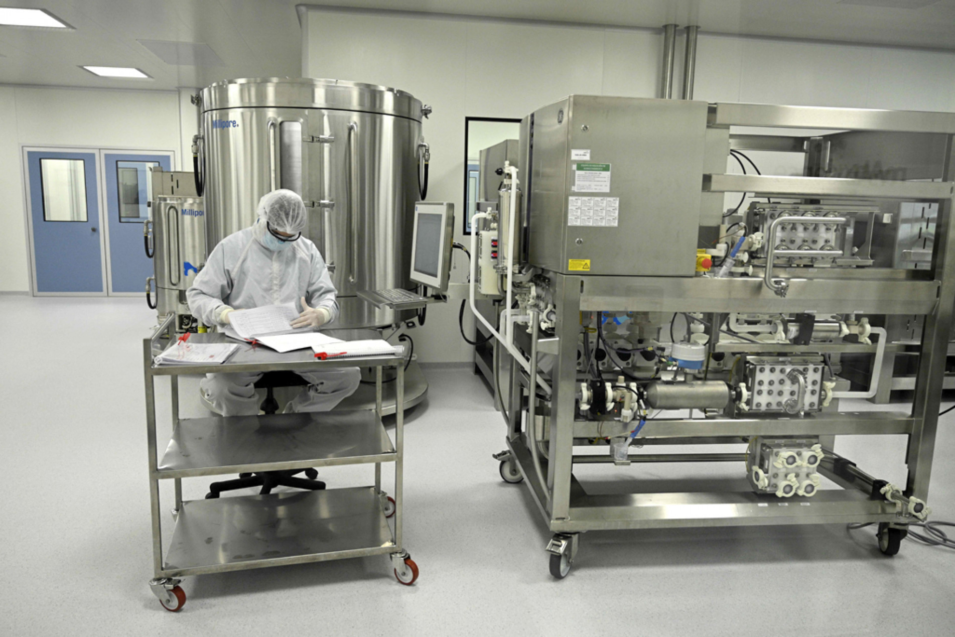 Nova taxa impacta laboratórios farmacêuticos
