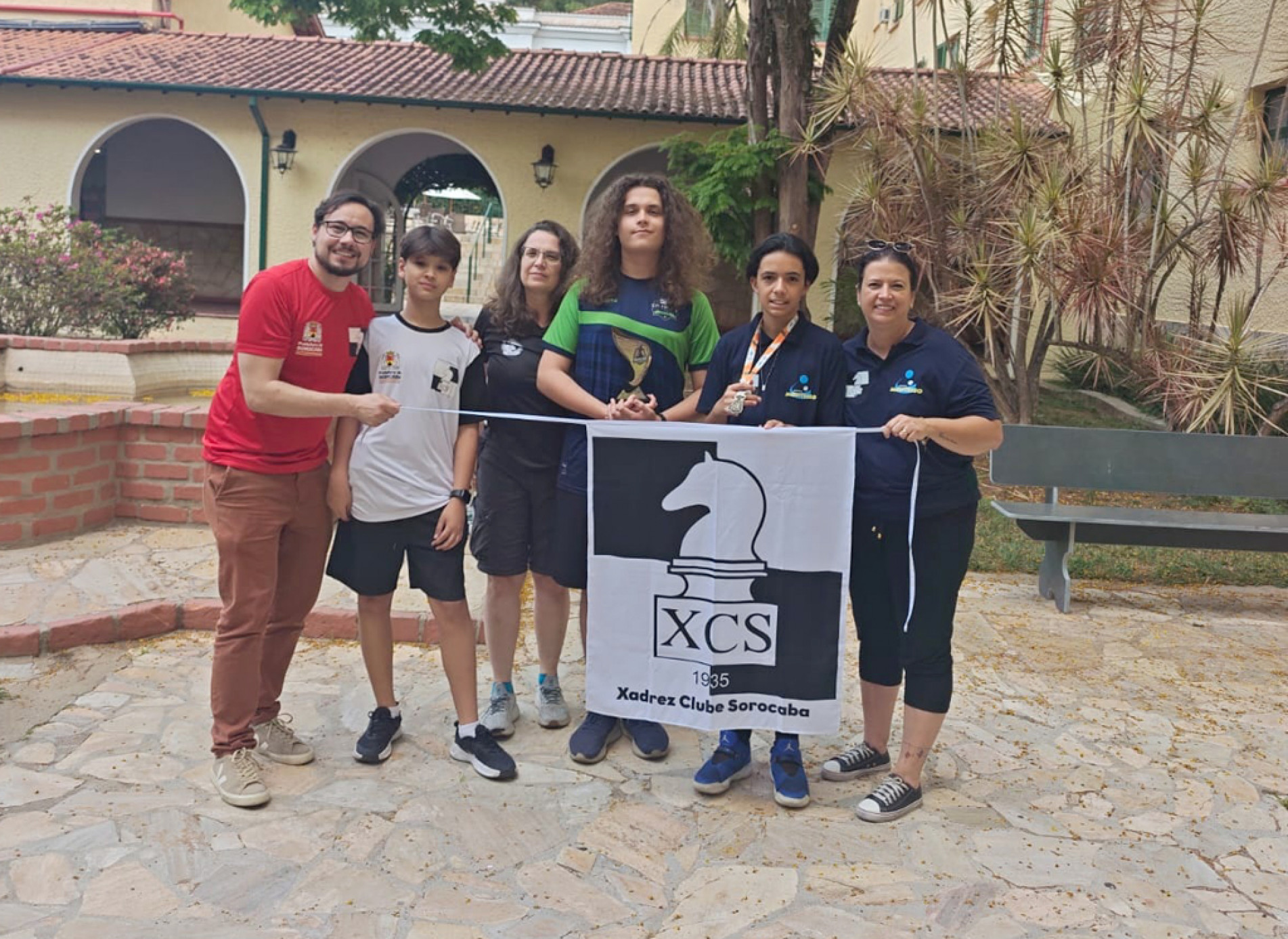 Atletas brilham, com direito a vice-campeonato no Brasileiro Escolar
