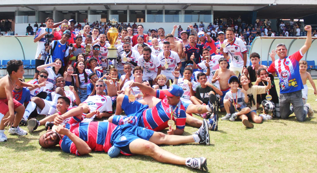 Time com sede no Jardim Guaíba comemora o triunfo sobre o Xuris
