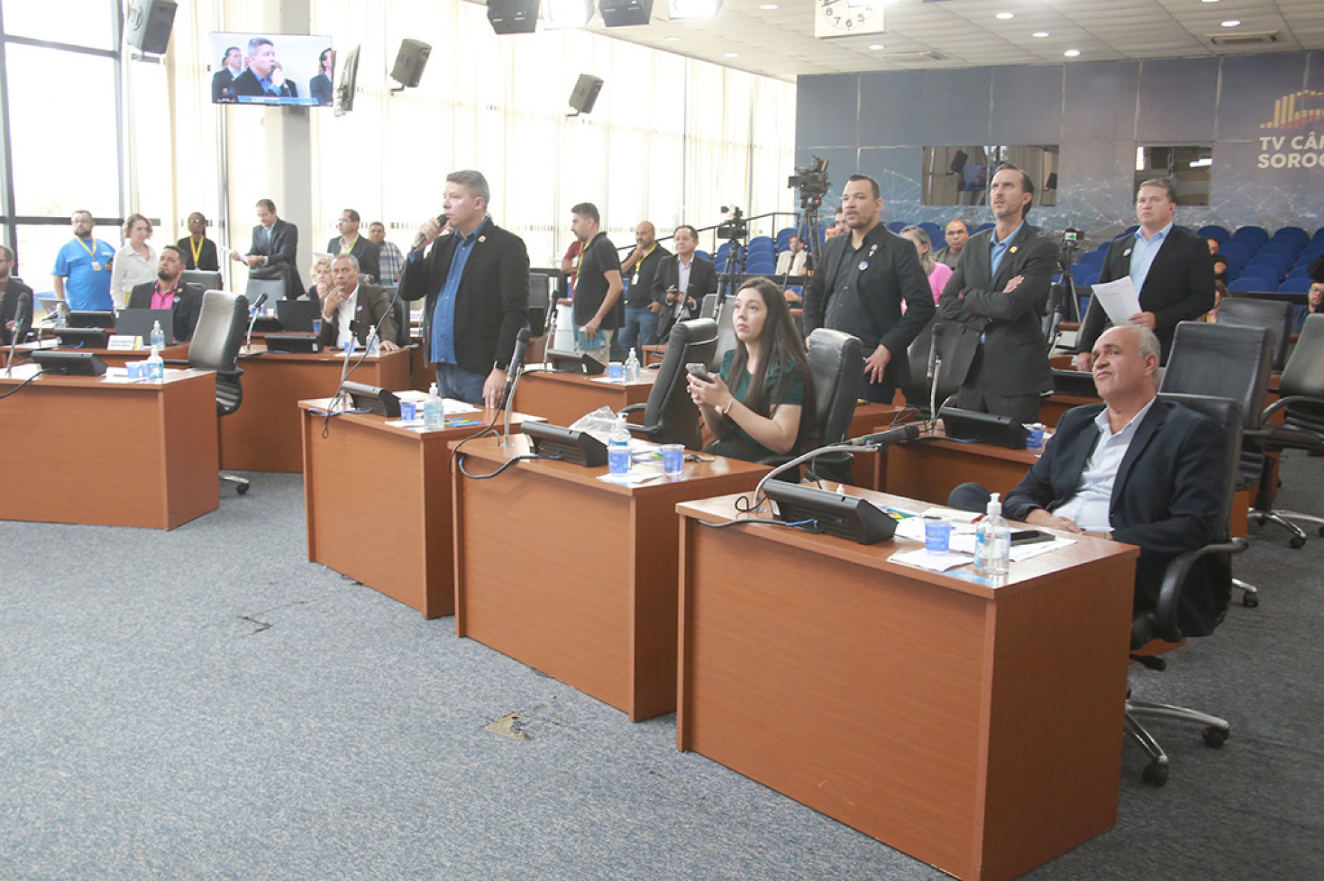 Vereadores durante debate da matéria na Câmara: texto final recebeu 61 emendas
