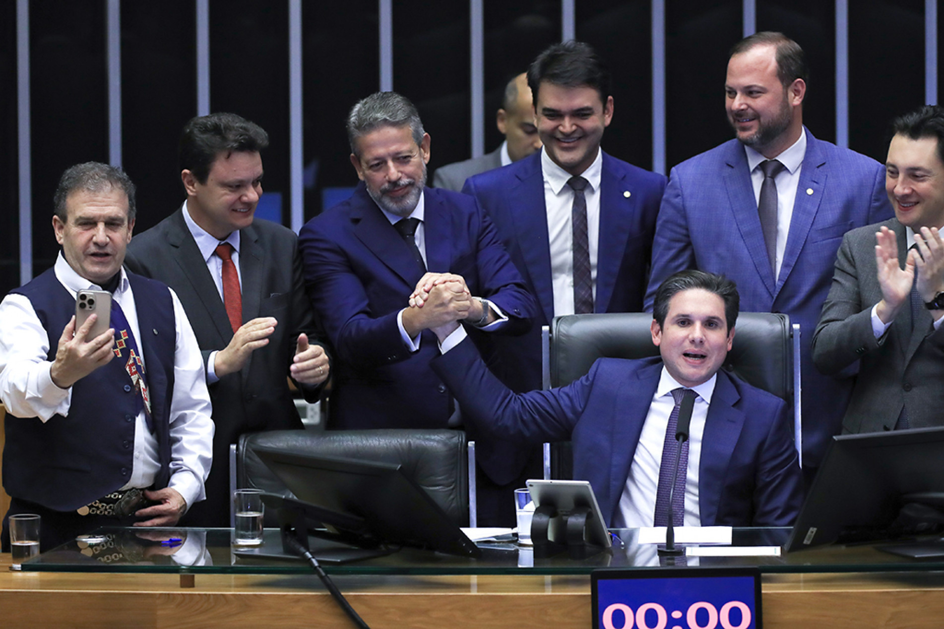 Presidente da Câmara e relator comemoraram votação
