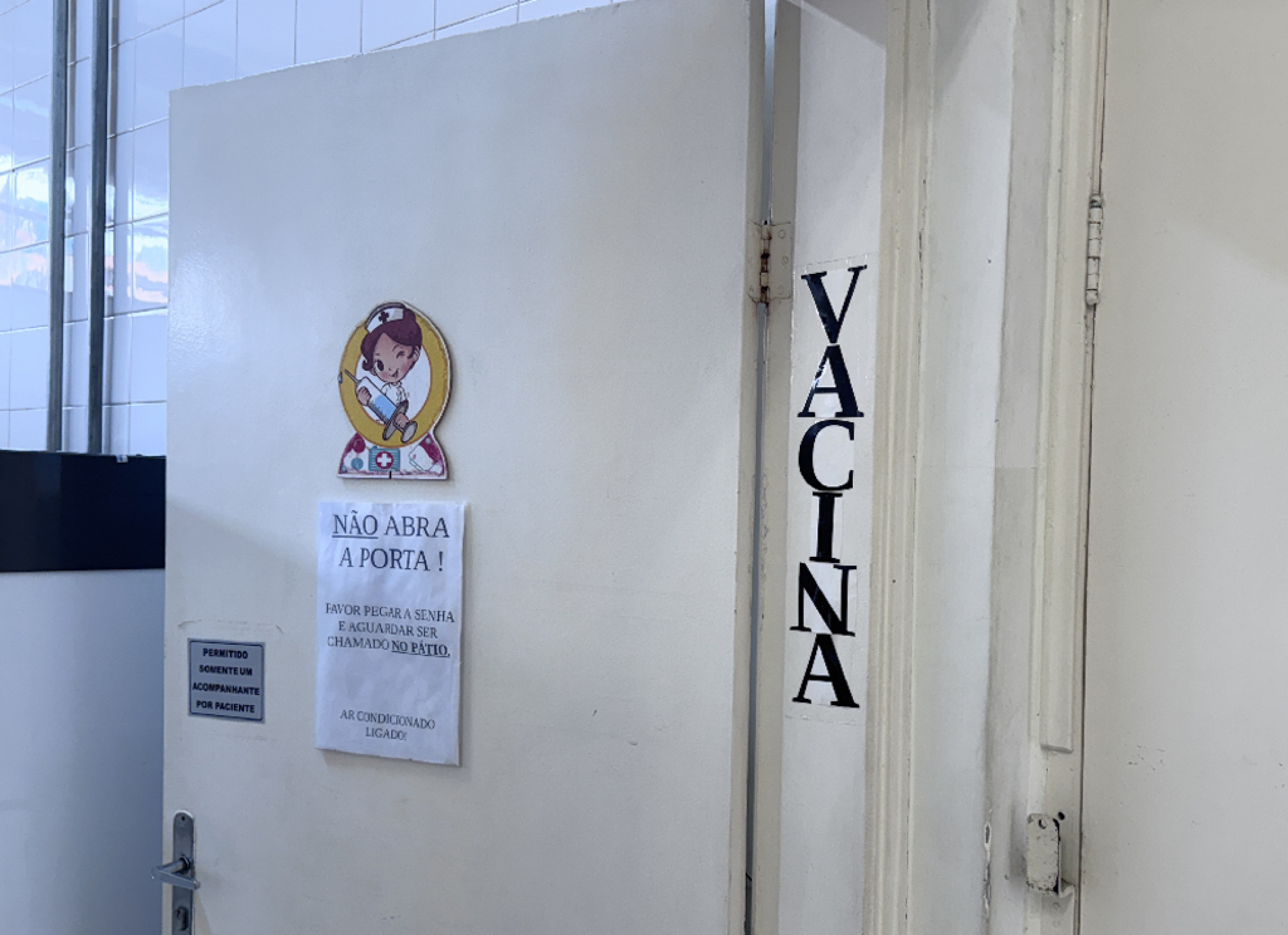 Ação tem como um dos objetivos atualizar a caderneta de vacinação de crianças, adolescentes e jovens