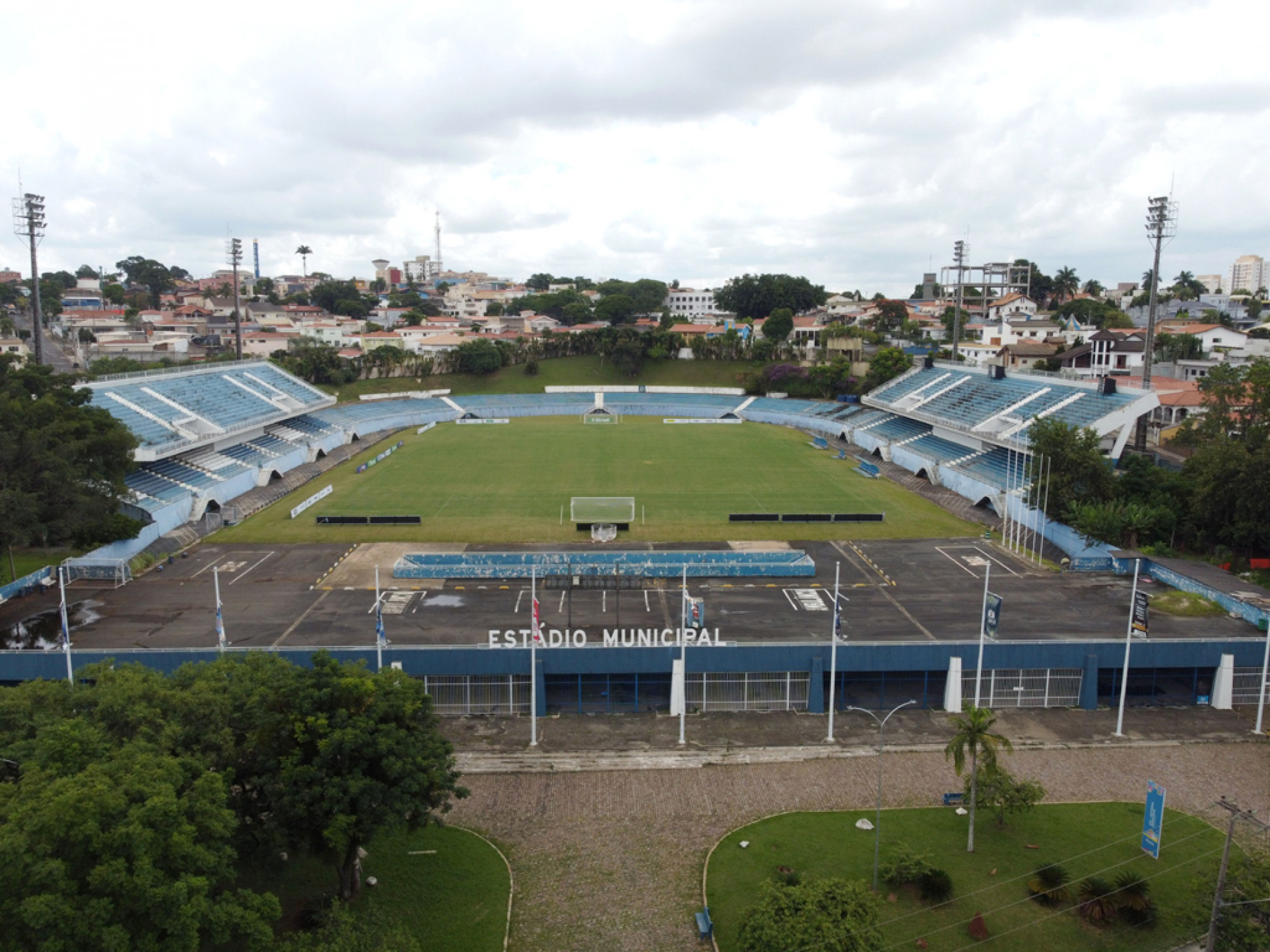 Entre as intervenções previstas para o estádio estão instalação ou adequação de rampas, sanitários, sinalização tátil e visual para pessoas com deficiência