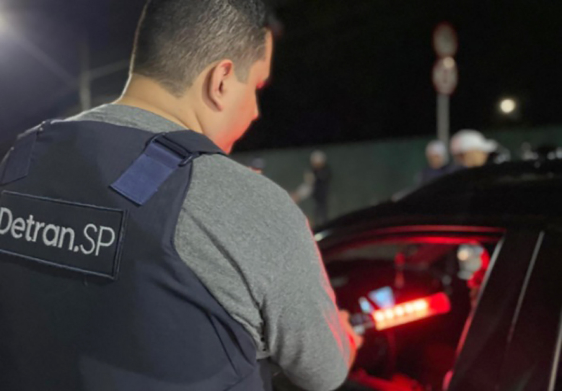 A operação do Detran-SP, em parceria com a Polícia Militar,  foi realizada nas avenidas Manoel dos Santos e Joaquim Tujilo
