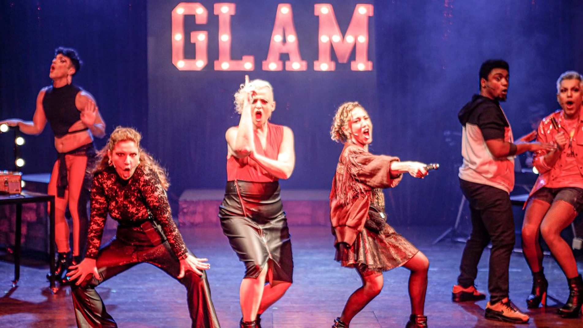 Produção traz humor e reflexão sobre convivência
