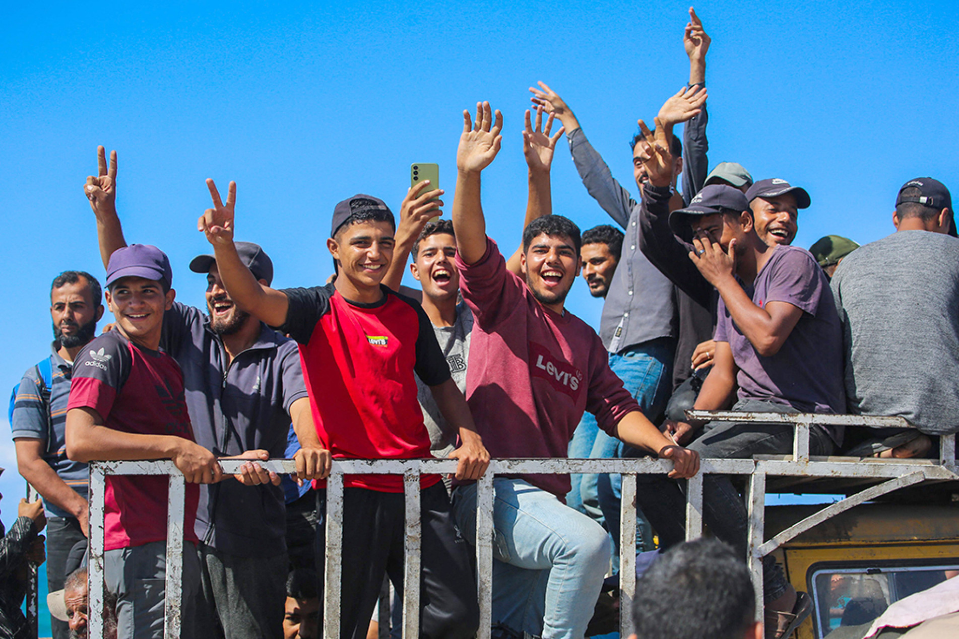 Palestinos comemoram acordo de Israel e Hamas
