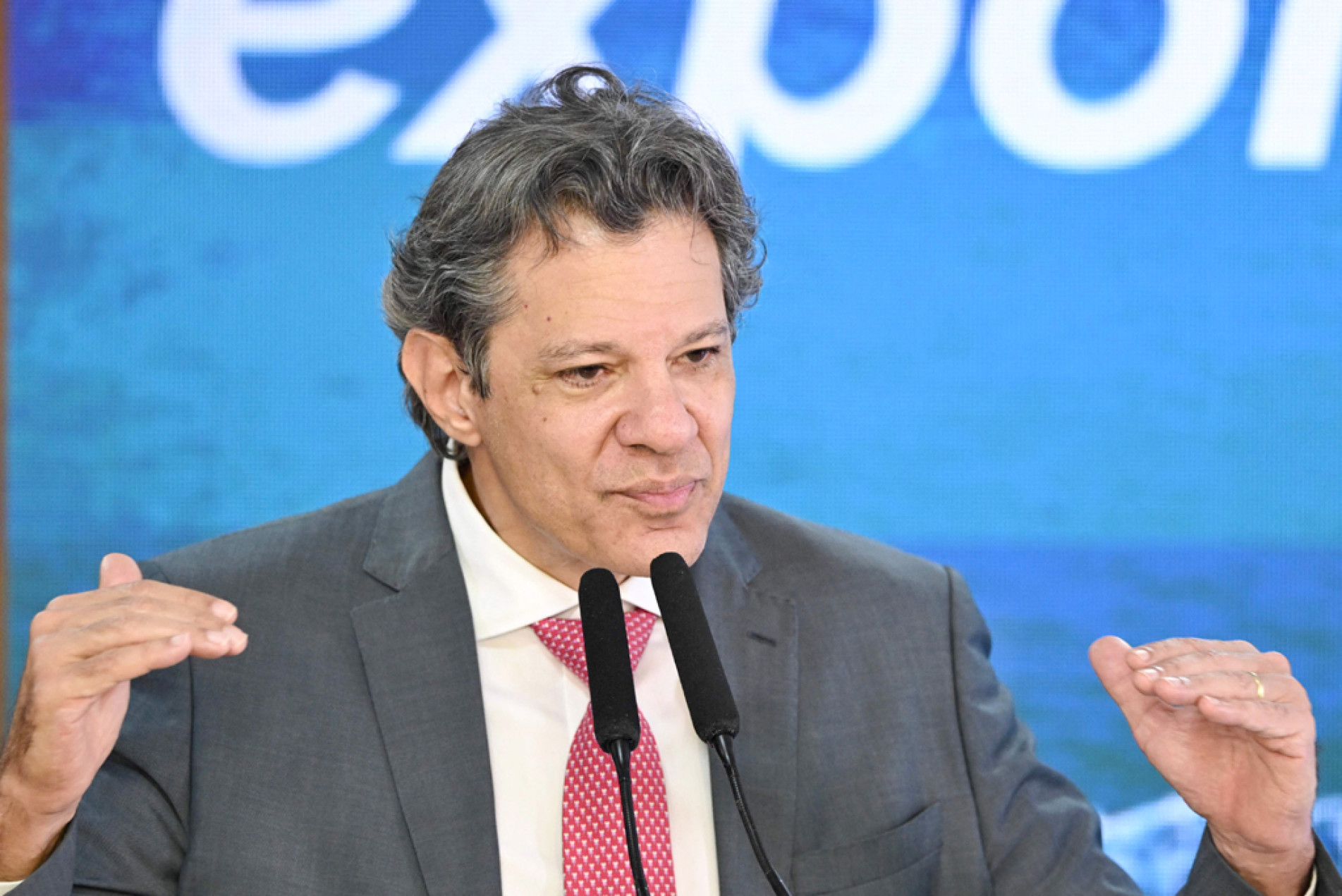 Ministro participou de audiência no Senado