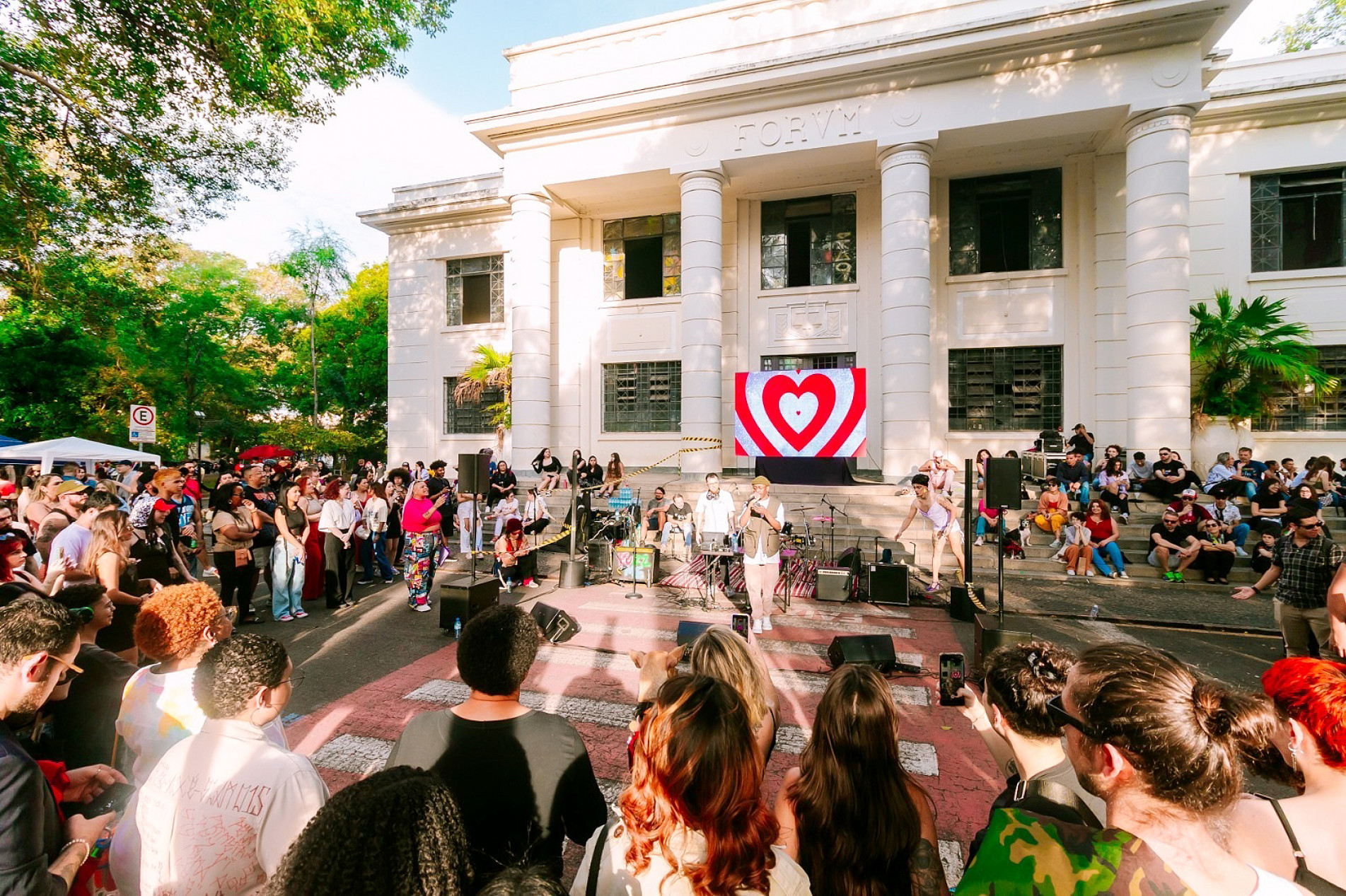 Evento reunirá 160 expositores  e apresentações musicais na praça Frei Baraúna