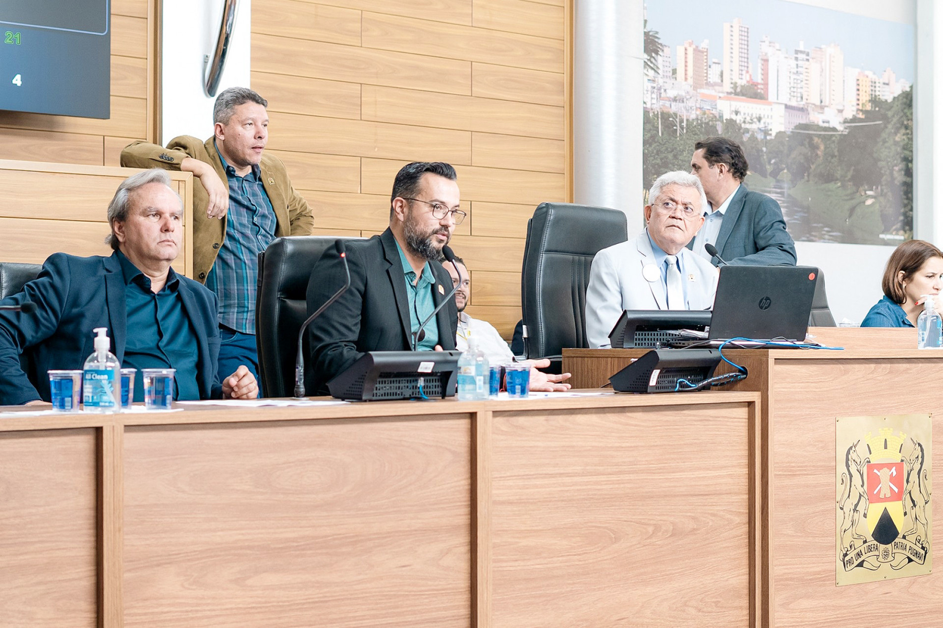 Parlamentares se reúnem para mais uma sessão ordinária marcada para esta manhã
