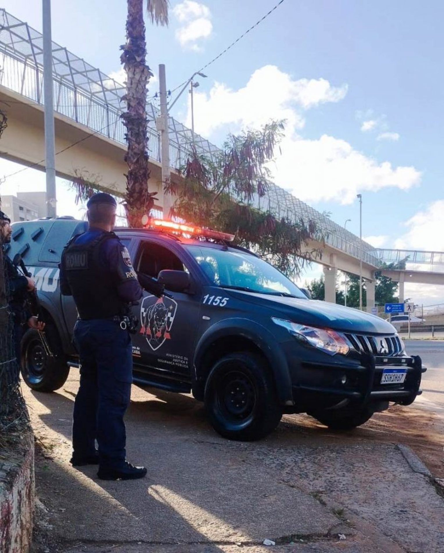 Os três detidos, um deles de 24 anos de idade, outro de 20 anos e o terceiro, de 27 anos