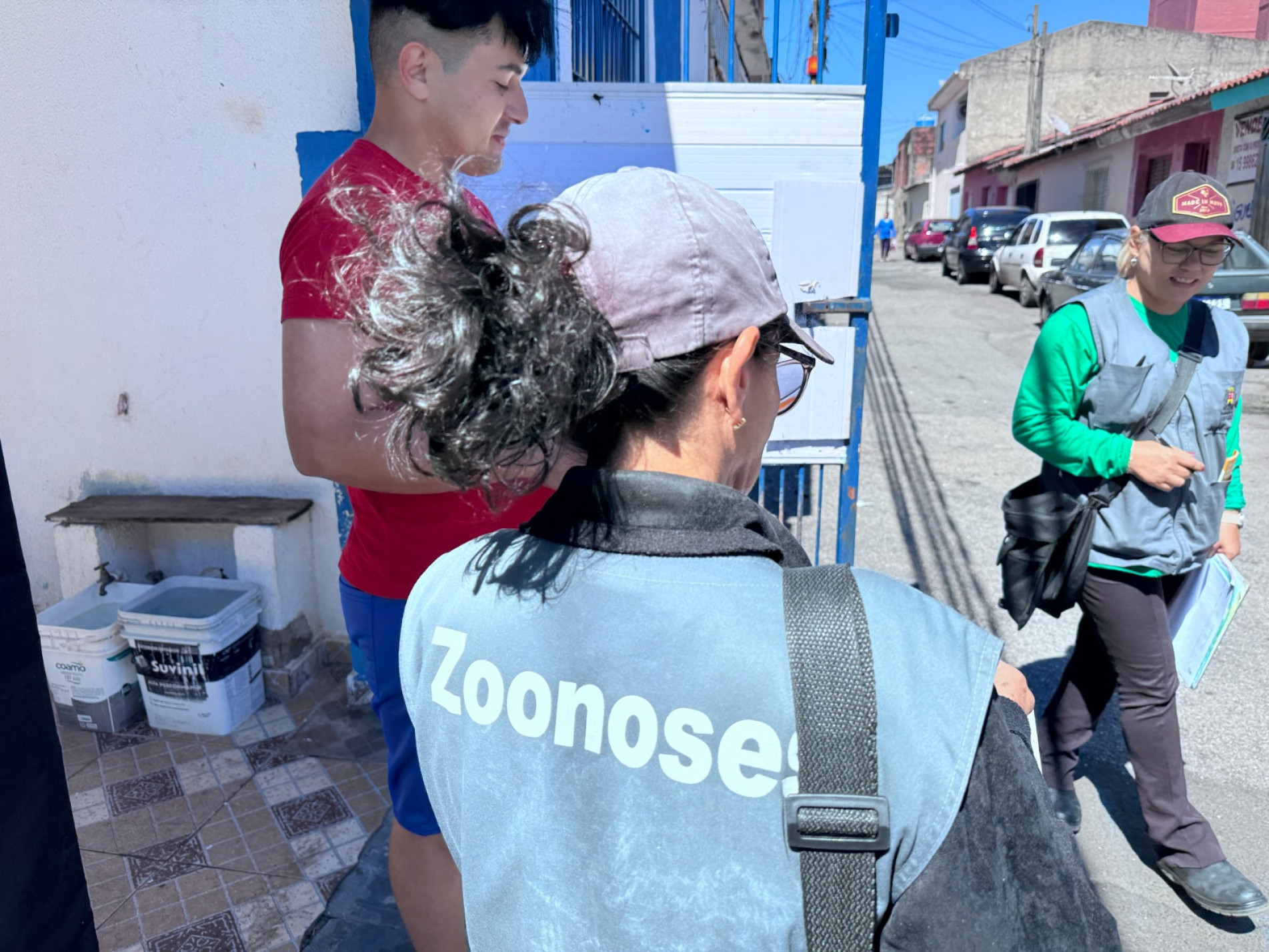 Zoonoses realiza visitas no bairro Vila Guimarães, na zona norte