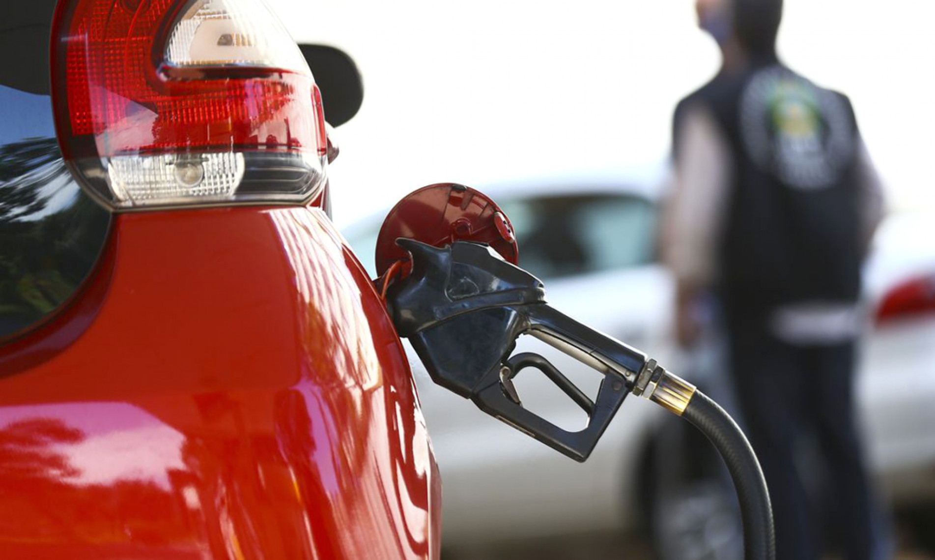   Houve altas na gasolina e no etanol