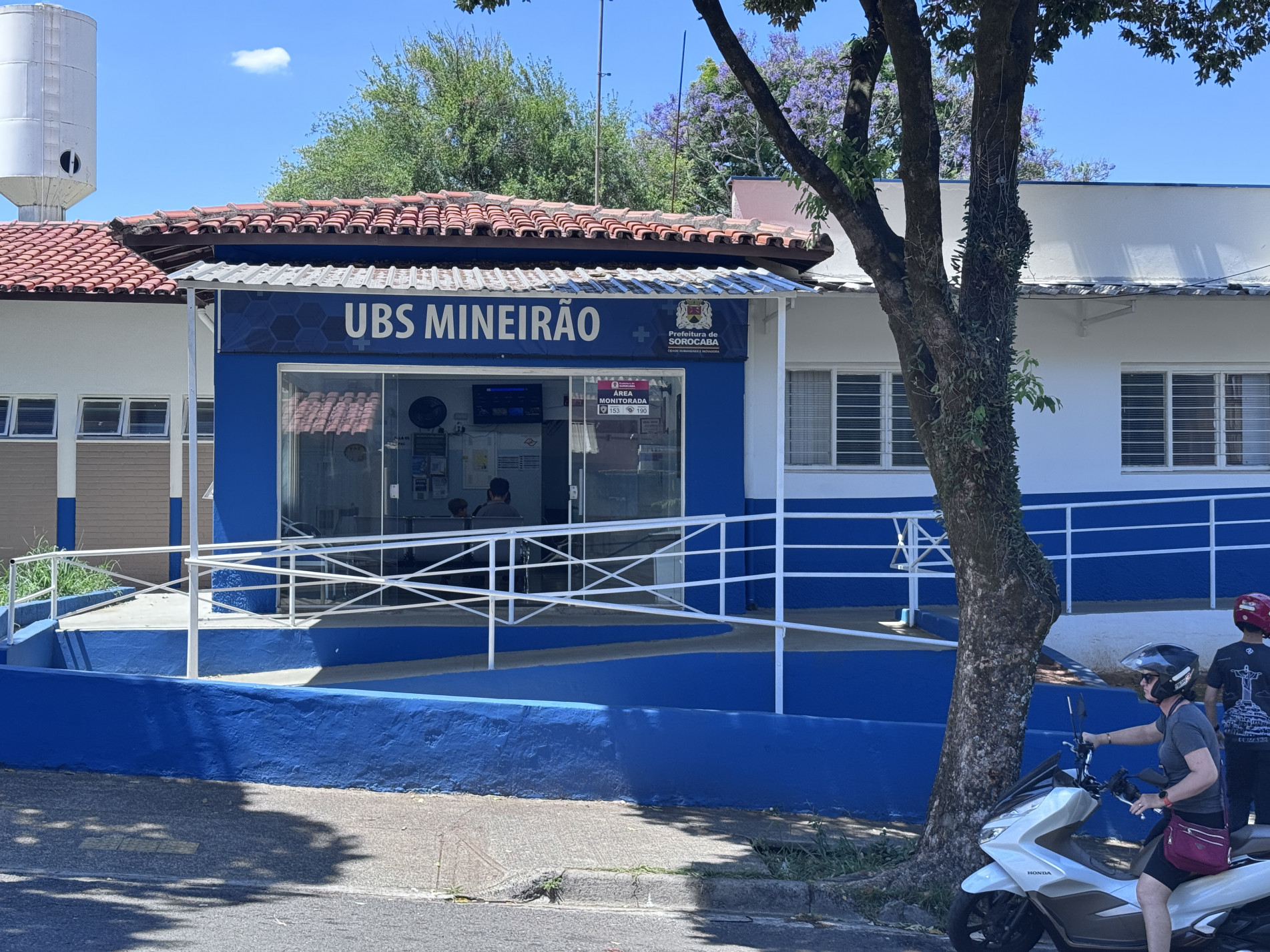 Energia voltou por volta das 12h30