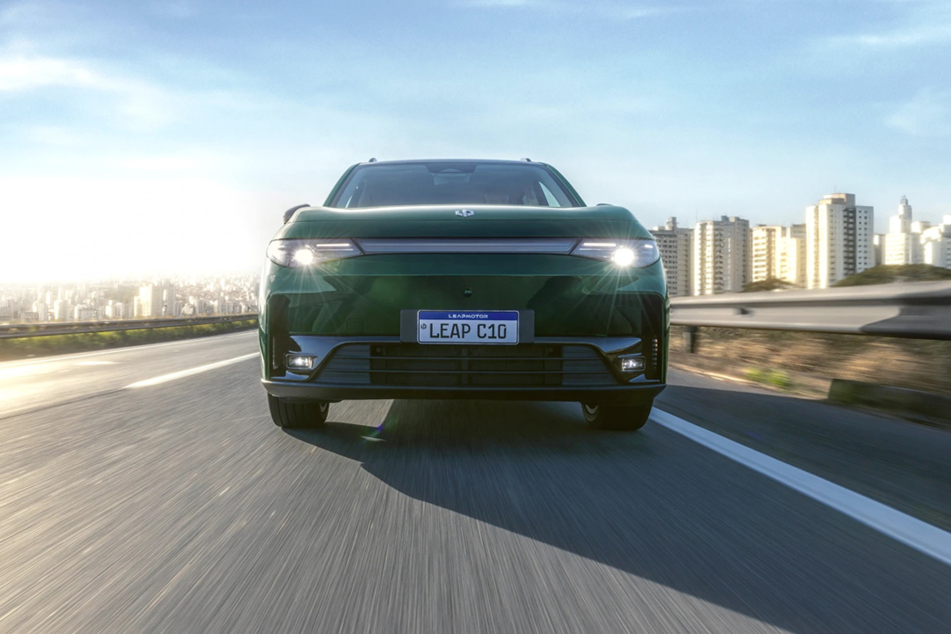 Com início das vendas prometidas para este mês, marca vai brigar com outras montadores chinesas