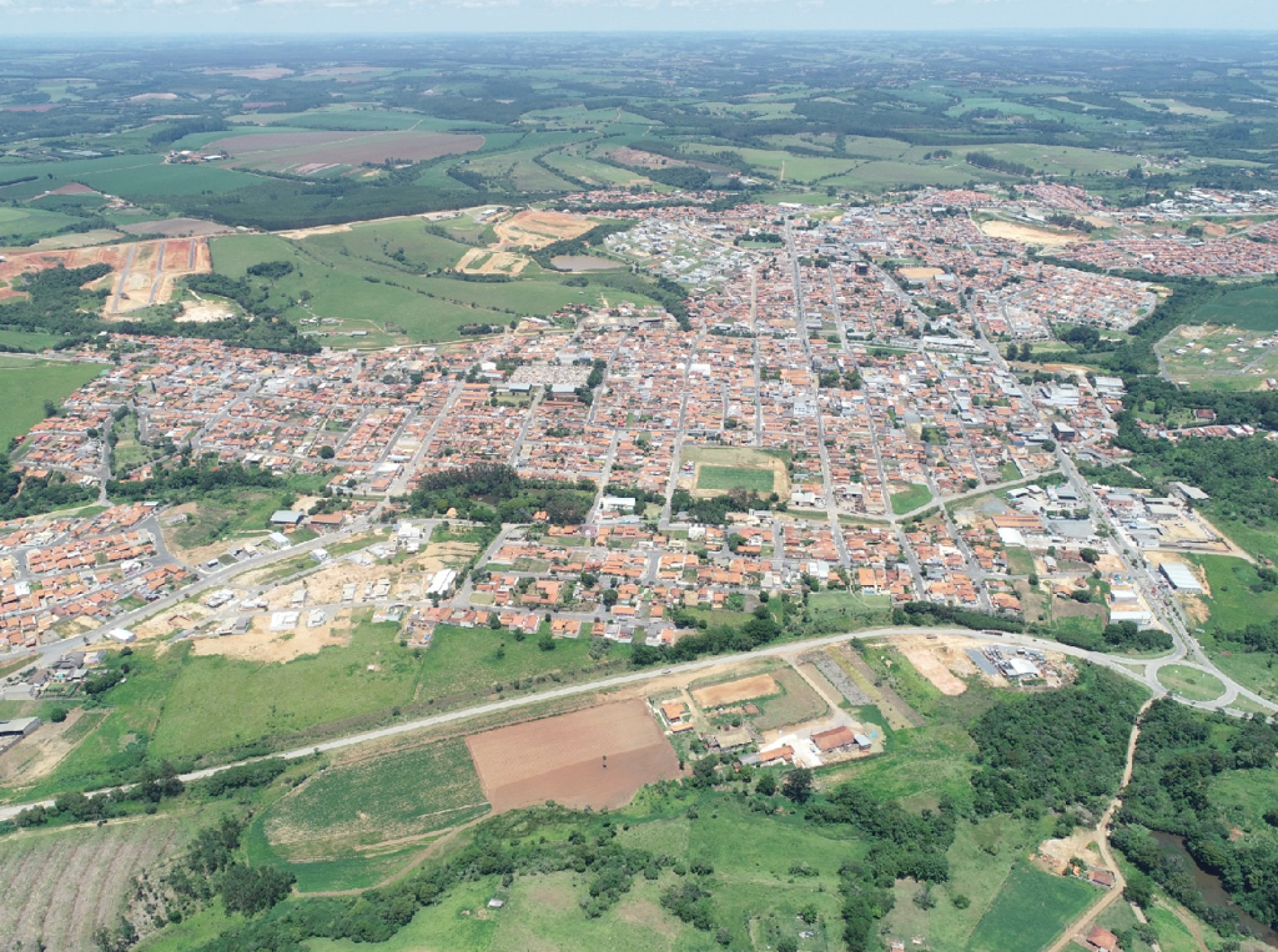 Com paisagens verdes, rios cristalinos e gente acolhedora, o município reafirma sua identidade e encanto interiorano
