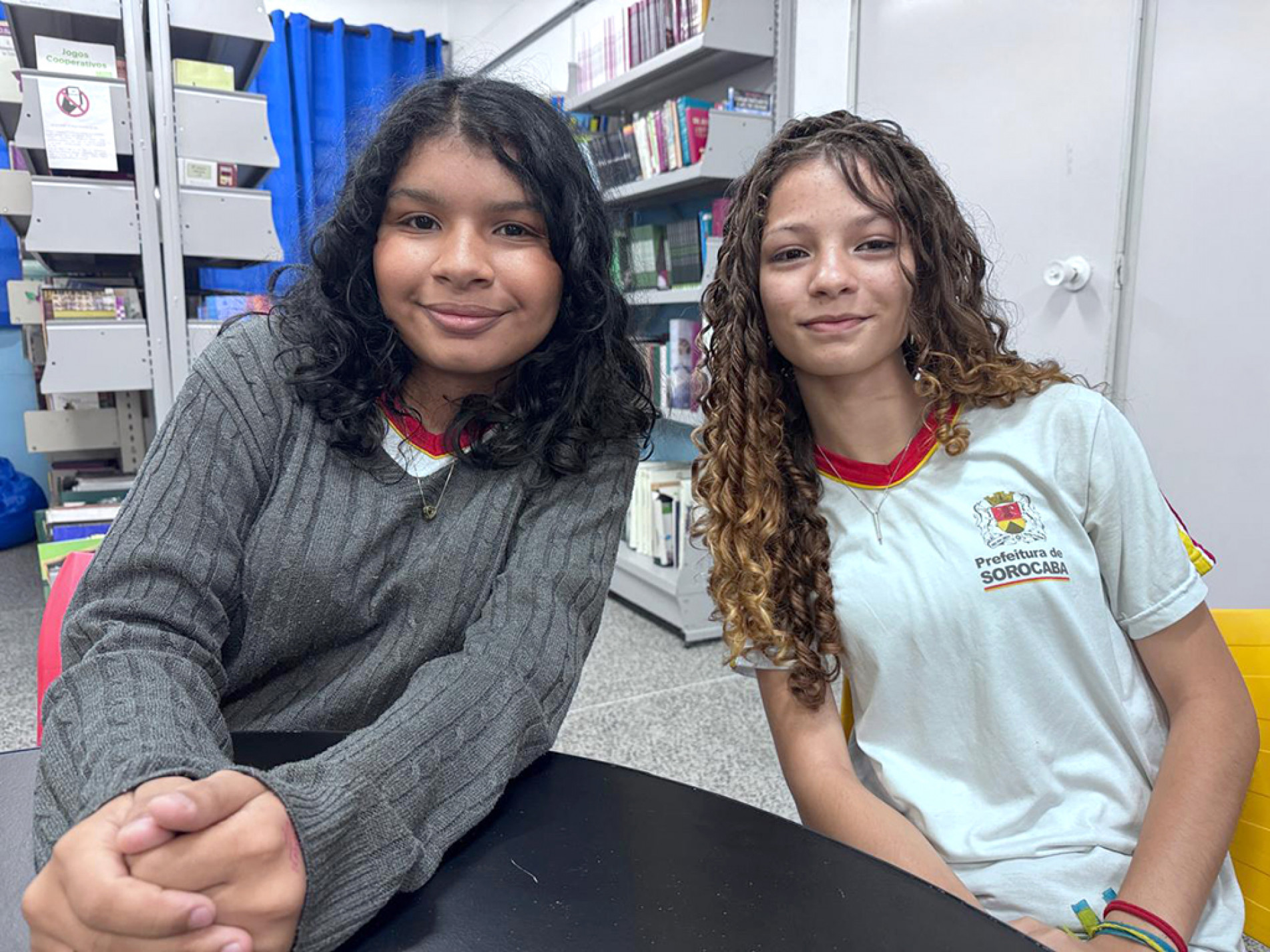 Heloisa e Ana Julia se dedicam aos estudos em busca de bons resultados, assim como... 