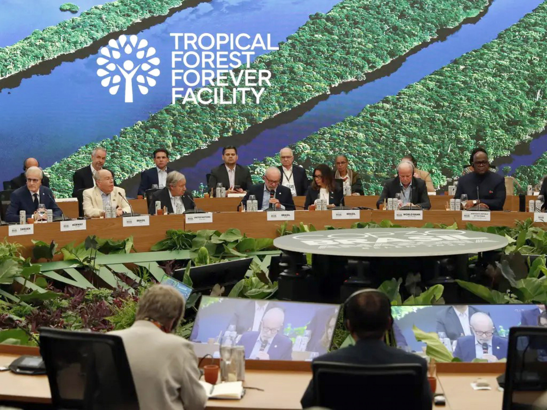 Abertura da cúpula de líderes da COP30 foi realizada ontem

