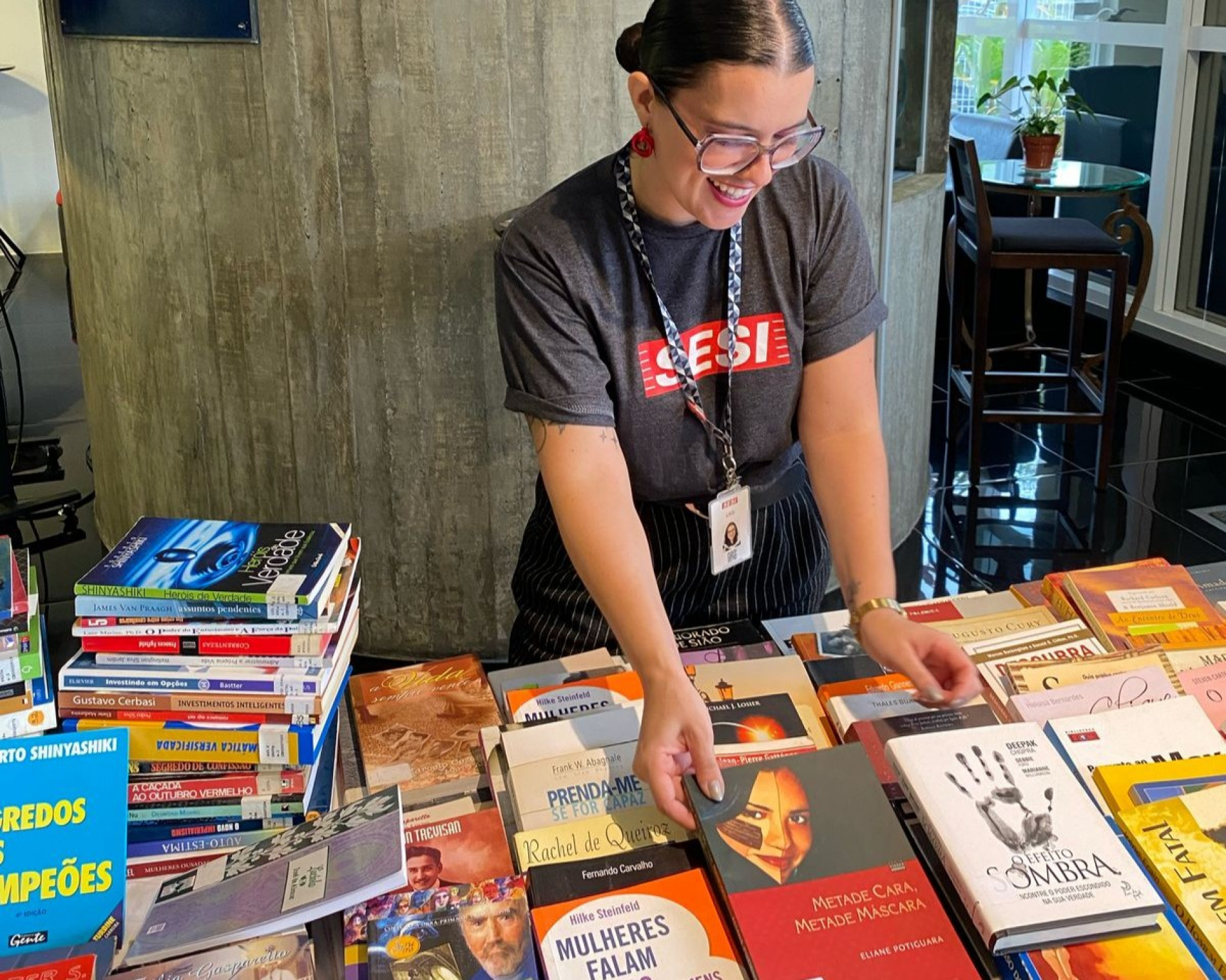 Para participar, basta levar livros em bom estado e trocá-los por outros disponíveis no local