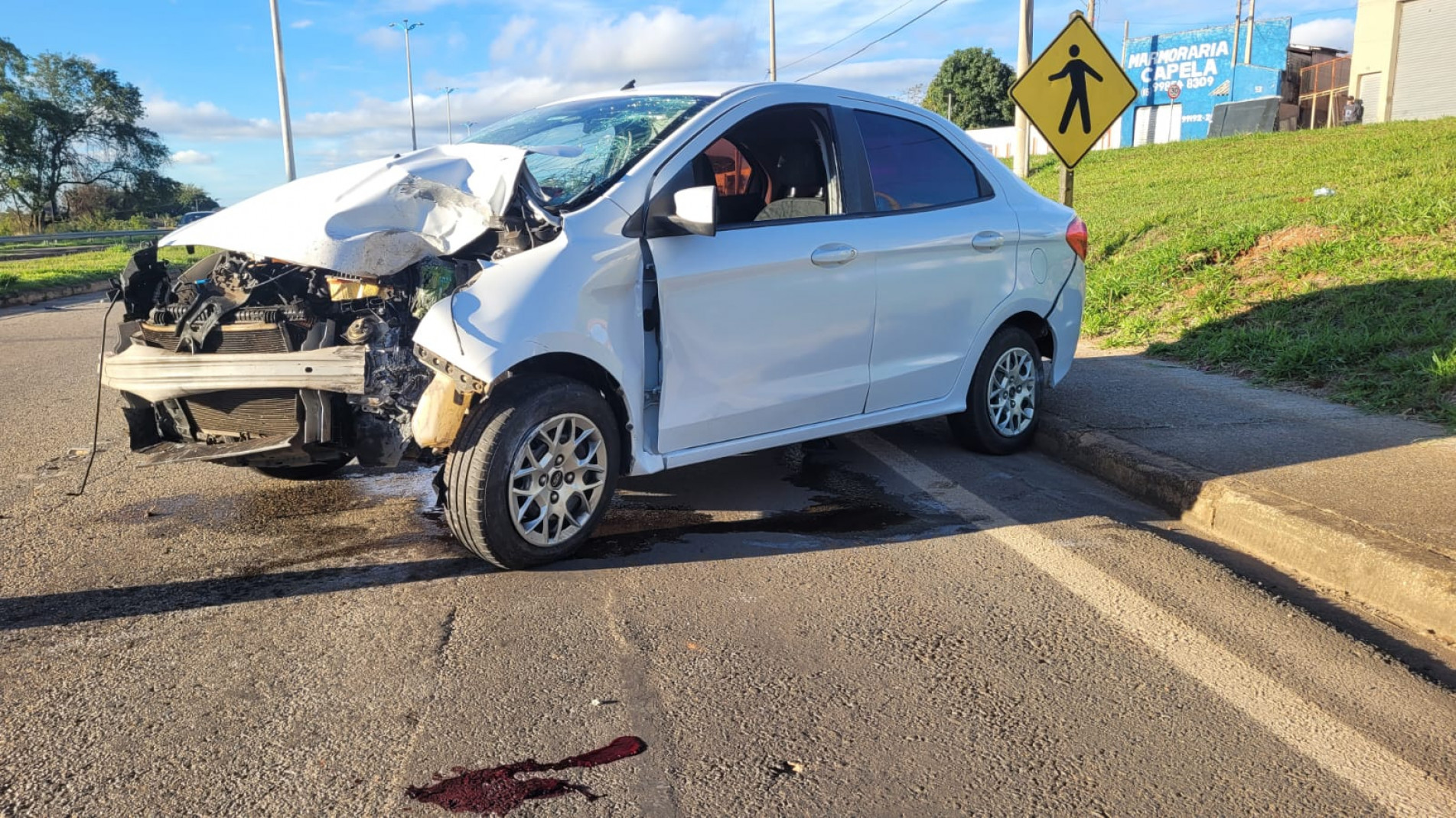 O motorista chegou a ser socorrido ao pronto-socorro municipal, mas não resistiu aos ferimentos 