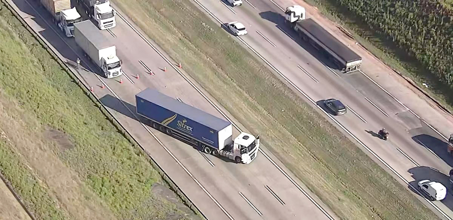 Congestionamentos se estenderam por quase 40 quilômetros