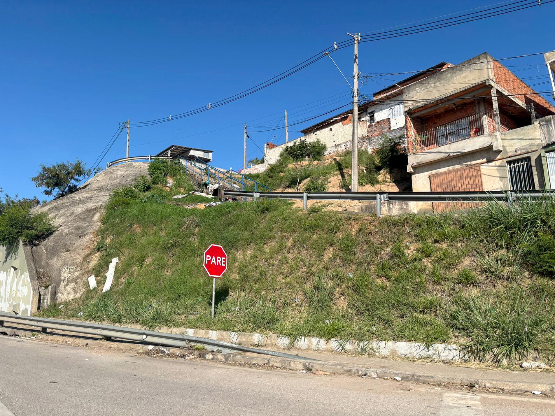 Área próxima à rua Mathias Domingues 
de Oliveira, na Vila Sabiá 