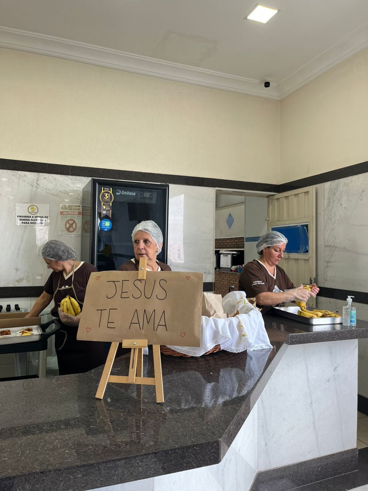A Paróquia Santo Antônio promoveu neste domingo (16) um dia de conscientização e acolhimento para pessoas em situação de vulnerabilidade social
