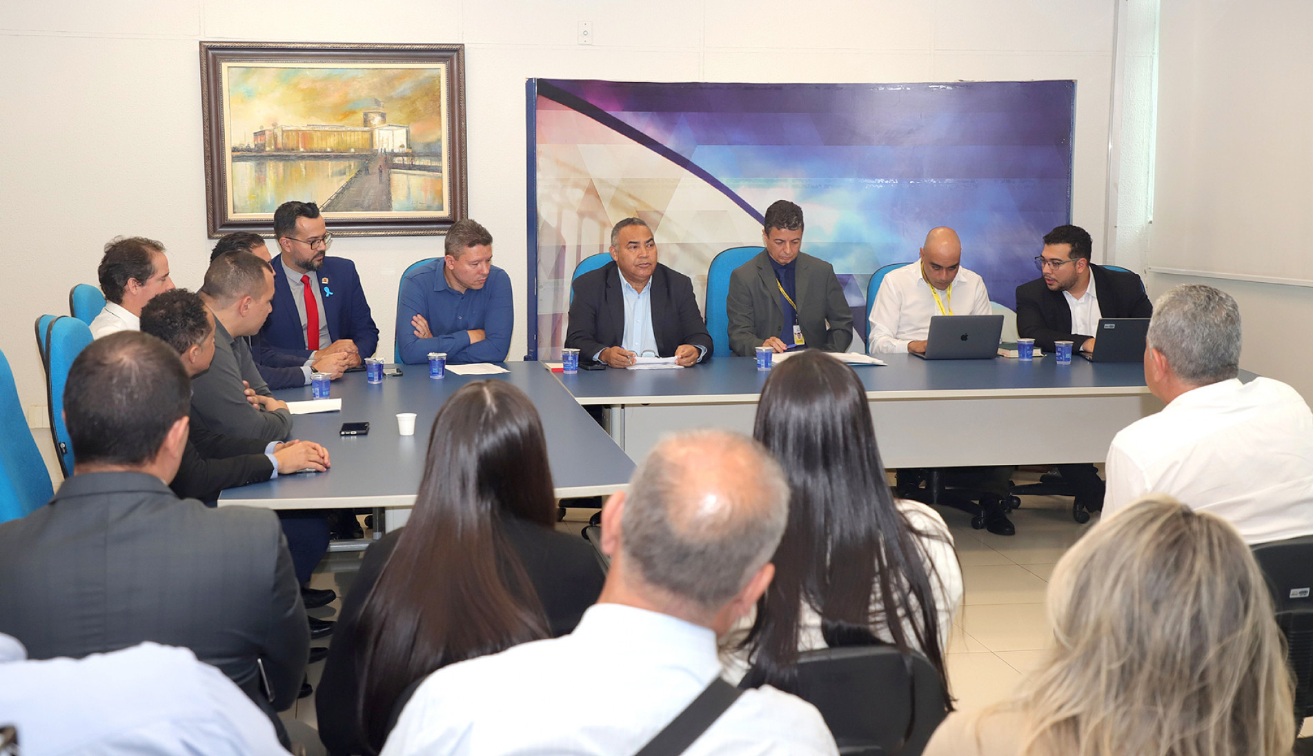 Vereadores discutiram próximos passos 
no plenarinho da Câmara