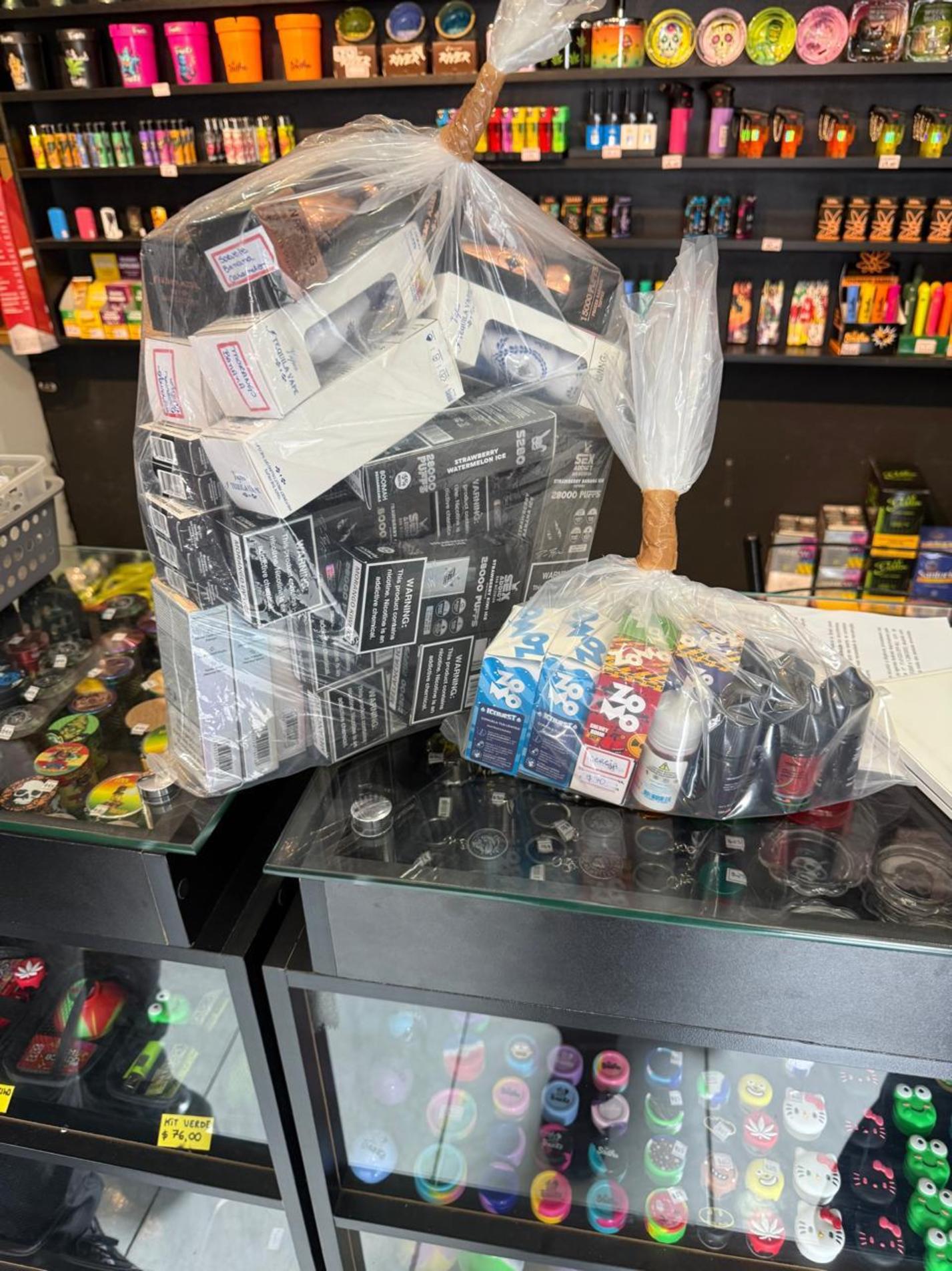 Polícia Federal realiza, na manhã desta terça-feira (18), uma ação de combate ao contrabando em Itapetininga, na região de Sorocaba