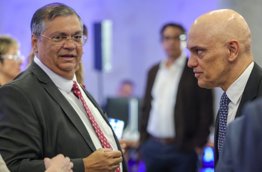 Os demais ministros do colegiado, Cristiano Zanin e Cármen Lúcia, têm até as 20h para votar