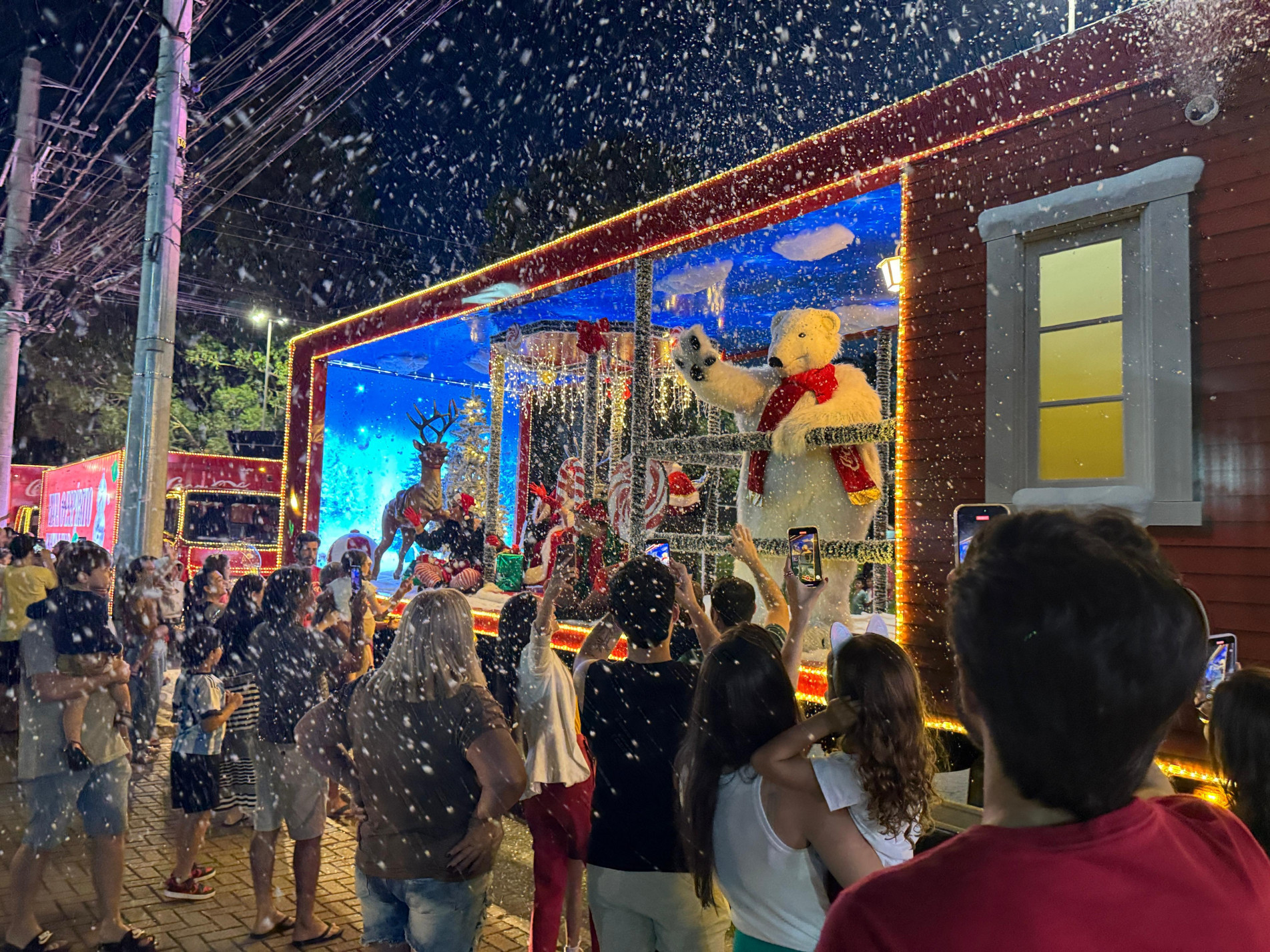 Caravana de Natal Coca-Cola 2025 faz a primeira aparição 