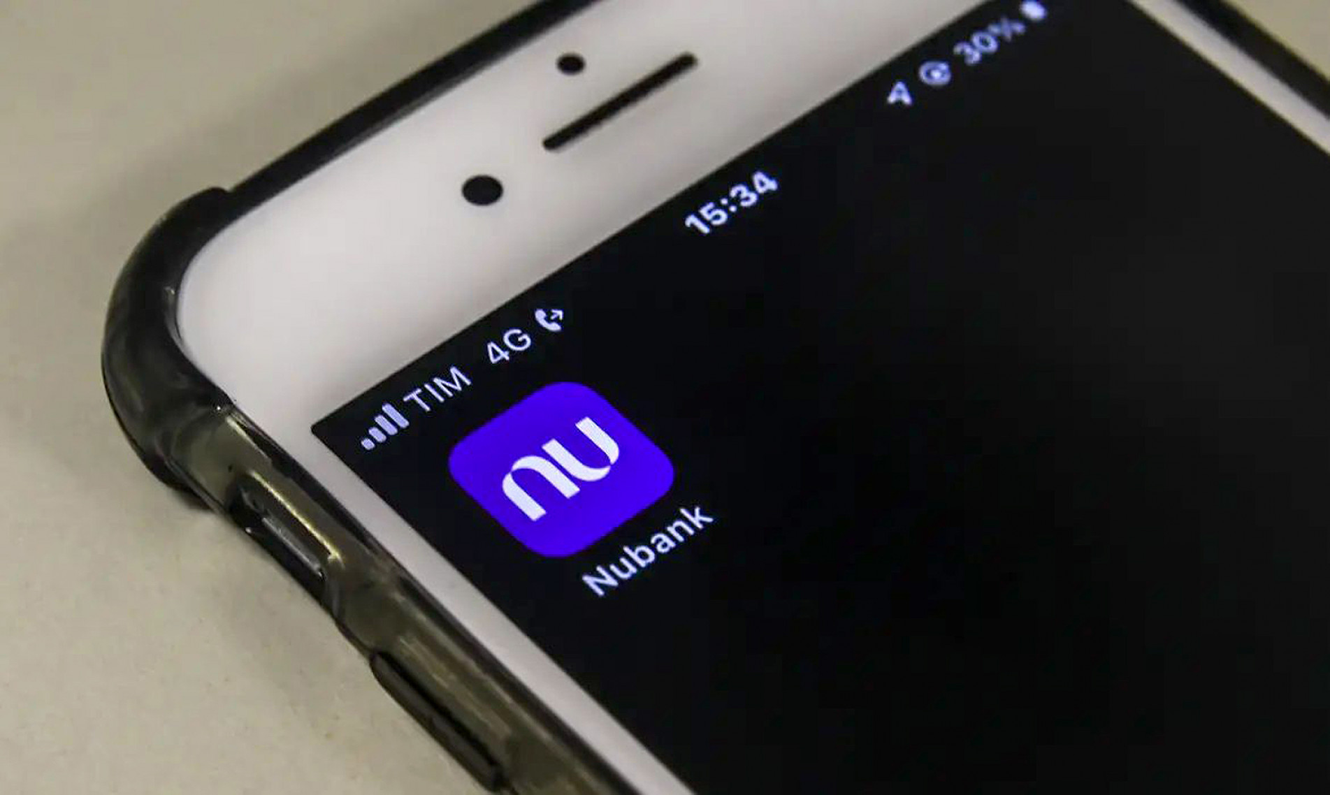 O Nubank é uma das fintechs que terá de se adequar
