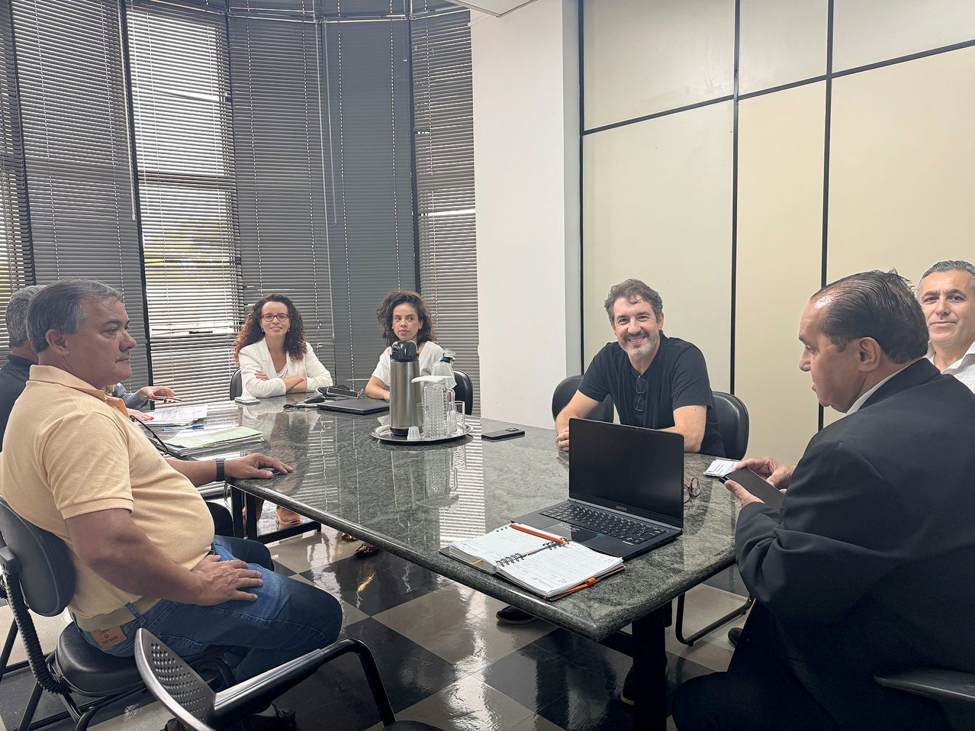 No encontro, são discutidas as medidas que vêm sendo adotadas
