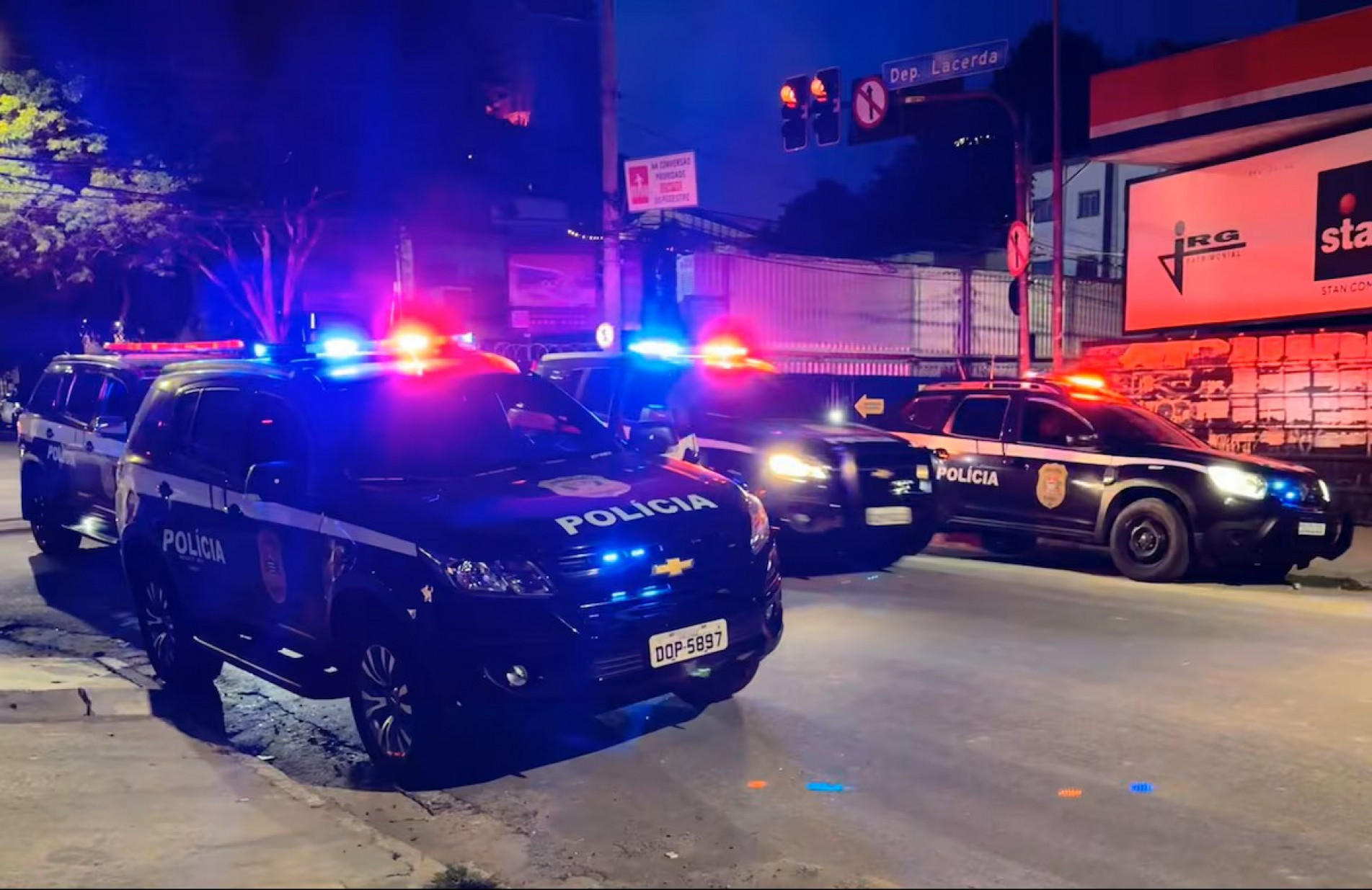 Rede prestadora de serviços de lavagem de dinheiro do crime organizado é alvo de operação do Deic