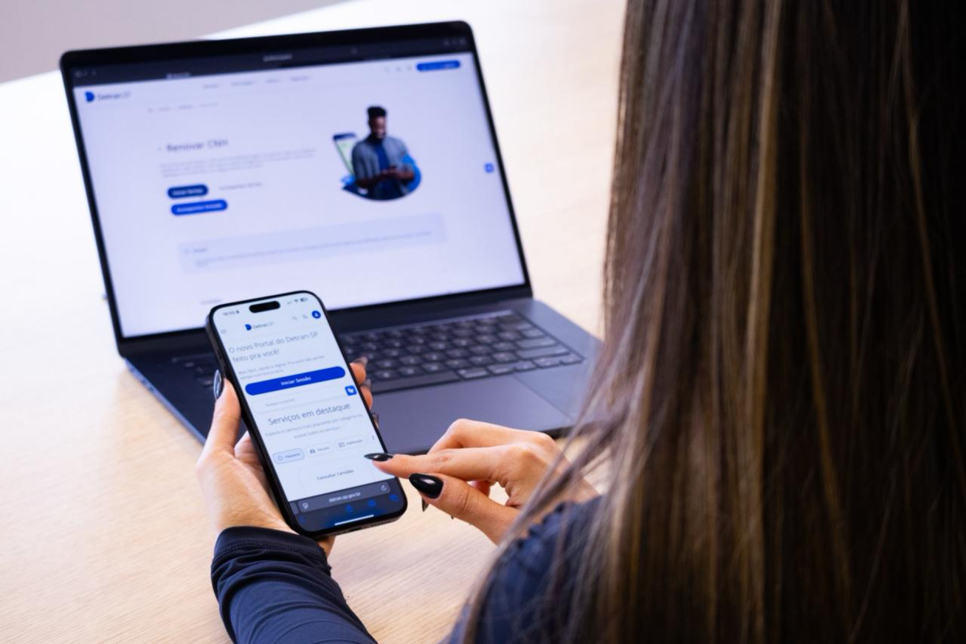 O Serviço de Atendimento ao Cidadão (SAC), que antes operava com capacidade limitada, passou a utilizar integrações automáticas e monitoramento contínuo da qualidade das respostas