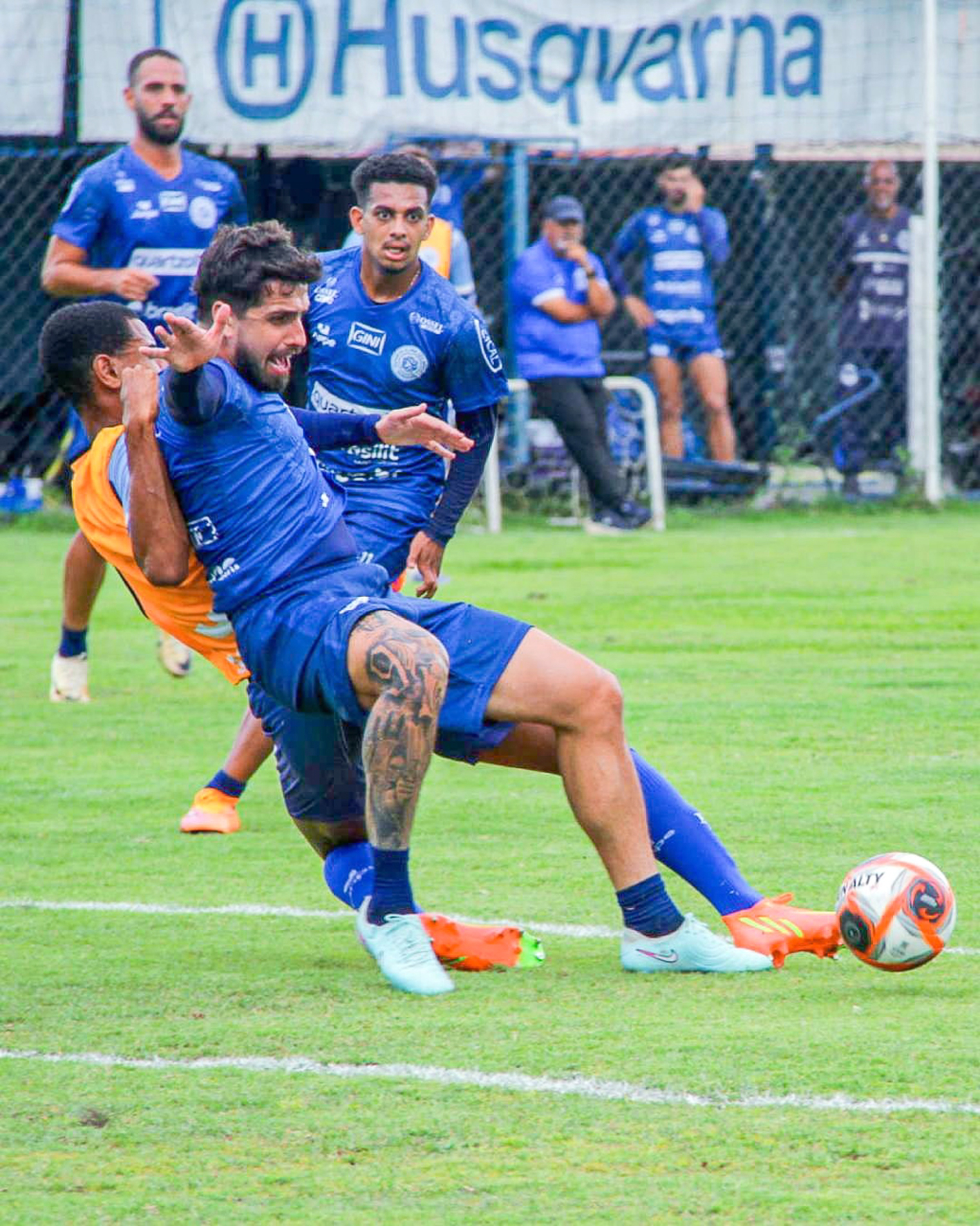 Jogadores já foram testados em dois amistosos: 
contra o time sub-20 e contra o Nacional: duas vitórias