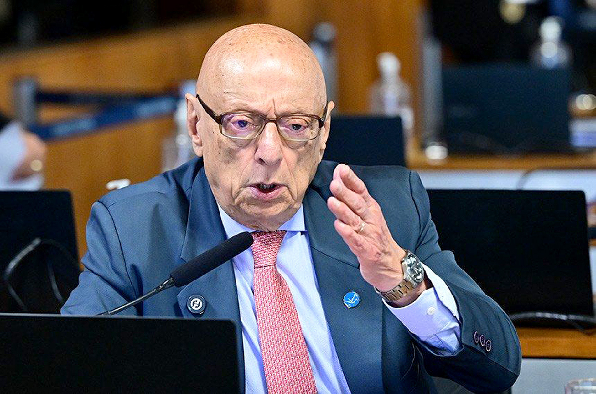 Esperdião Amin (PP-SC) é o relator do projeto no Senado
