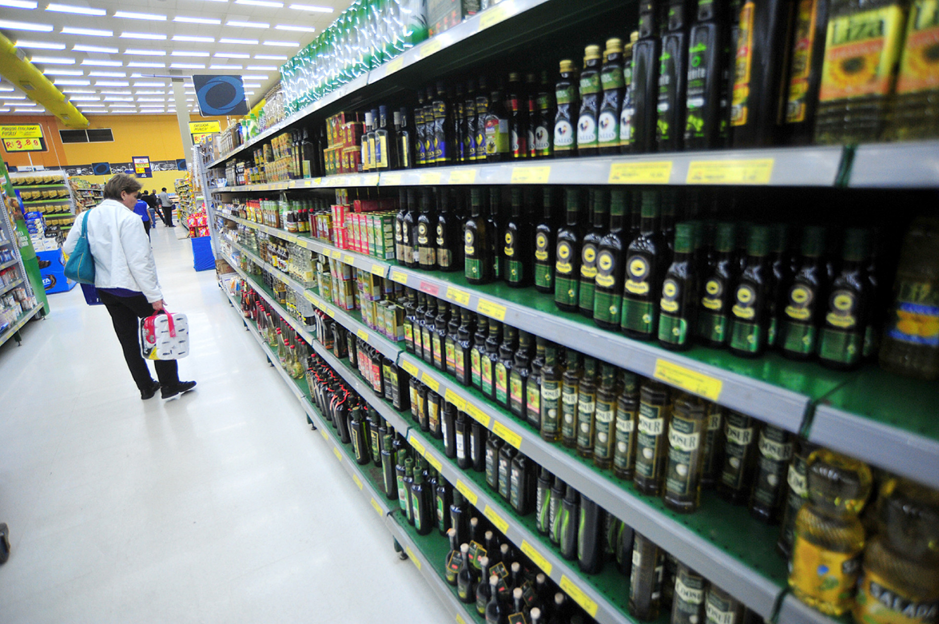 Segundo a Apas, o preço do azeite recuou em 2025 após mudanças no imposto de importação
