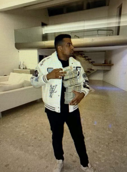 A defesa do desembargador ainda não foi localizada para comentar