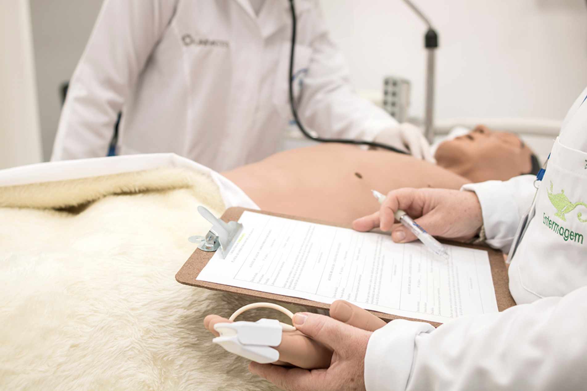 Vagas contemplam enfermagem, administração, farmácia, nutrição, tecnologia da informação e psicologia
