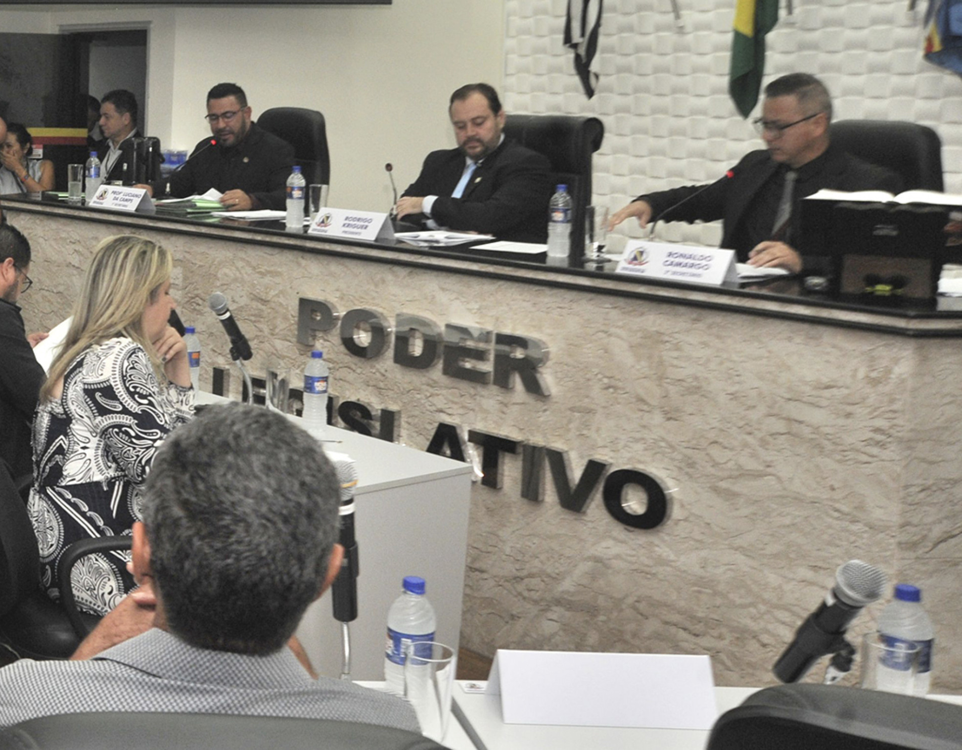 Vereadores durante última sessão do ano
