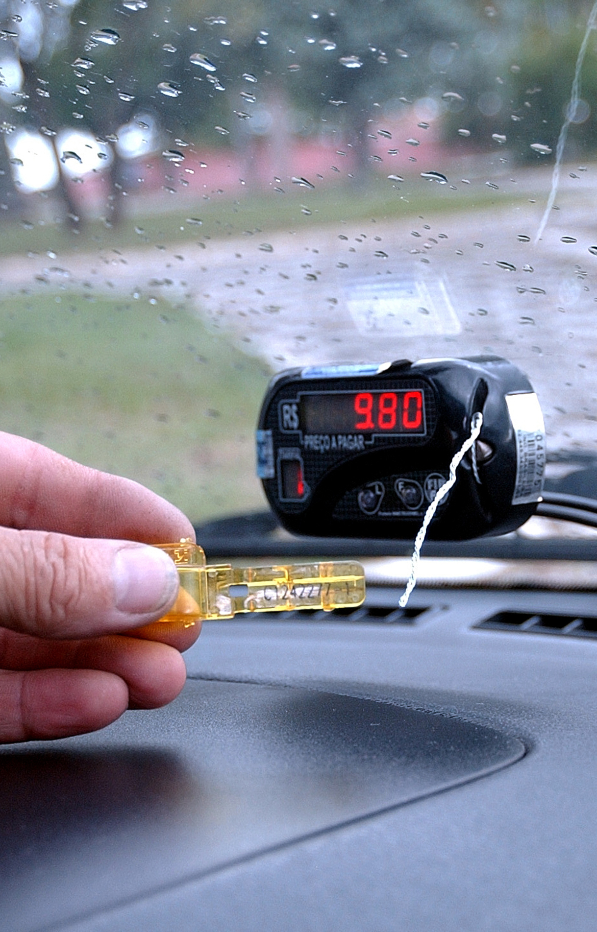 A atualização tarifária deverá ser feita exclusivamente em oficinas permissionárias credenciadas e autorizadas pelo Ipem-SP