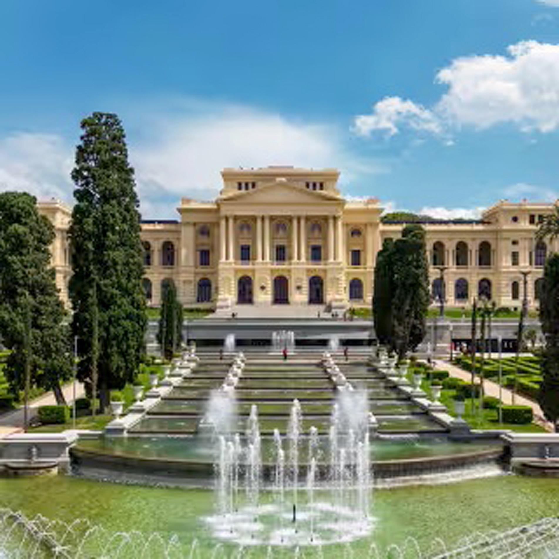 Museu do Ipiranga com 130 anos de história possui acervo com mais de 450 mil itens 
