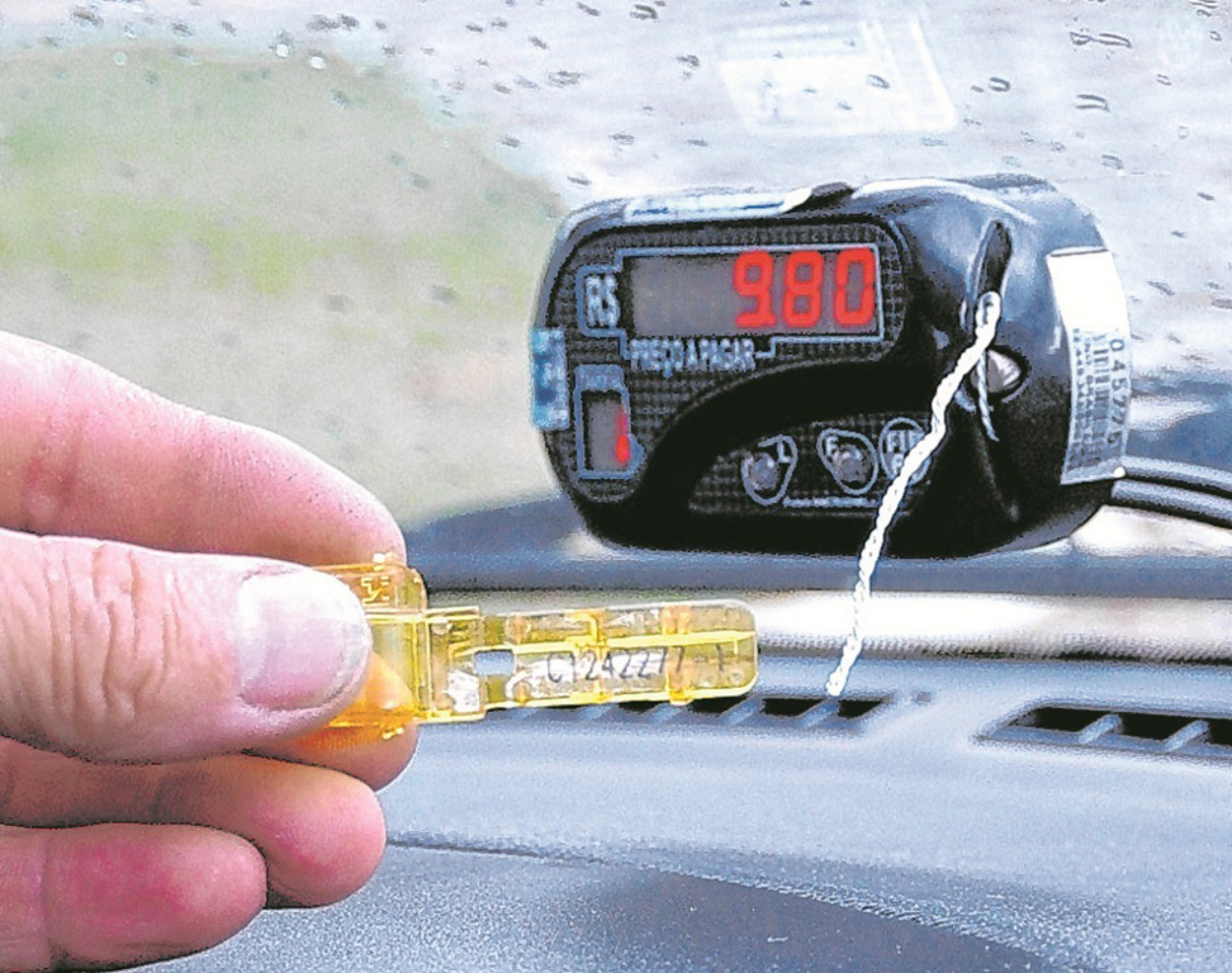 Procedimento garante transparência ao passageiro e evita penalidades aos profissionais do transporte individual
