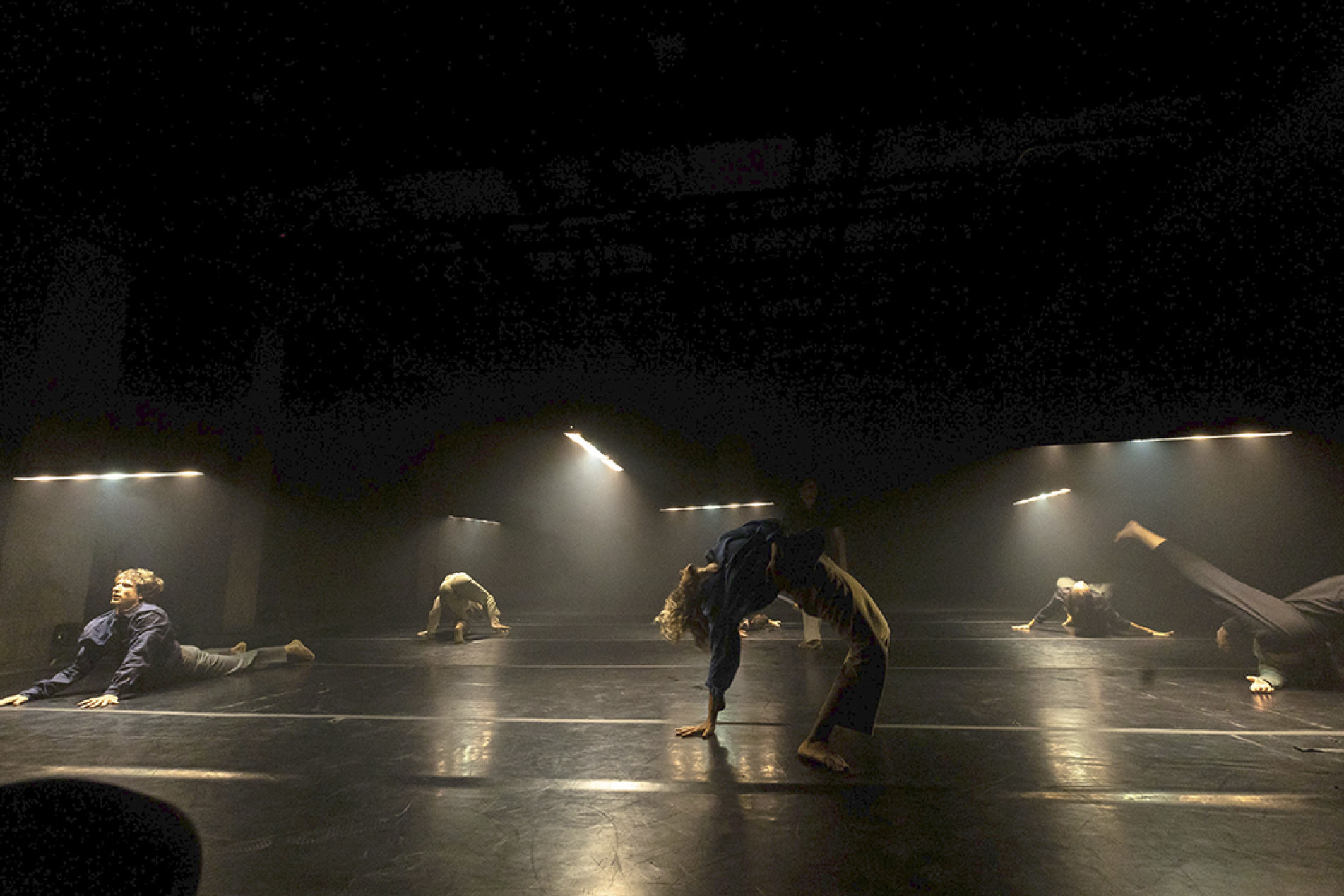 Apresentação explora a luta interior do indivíduo por meio da dança
