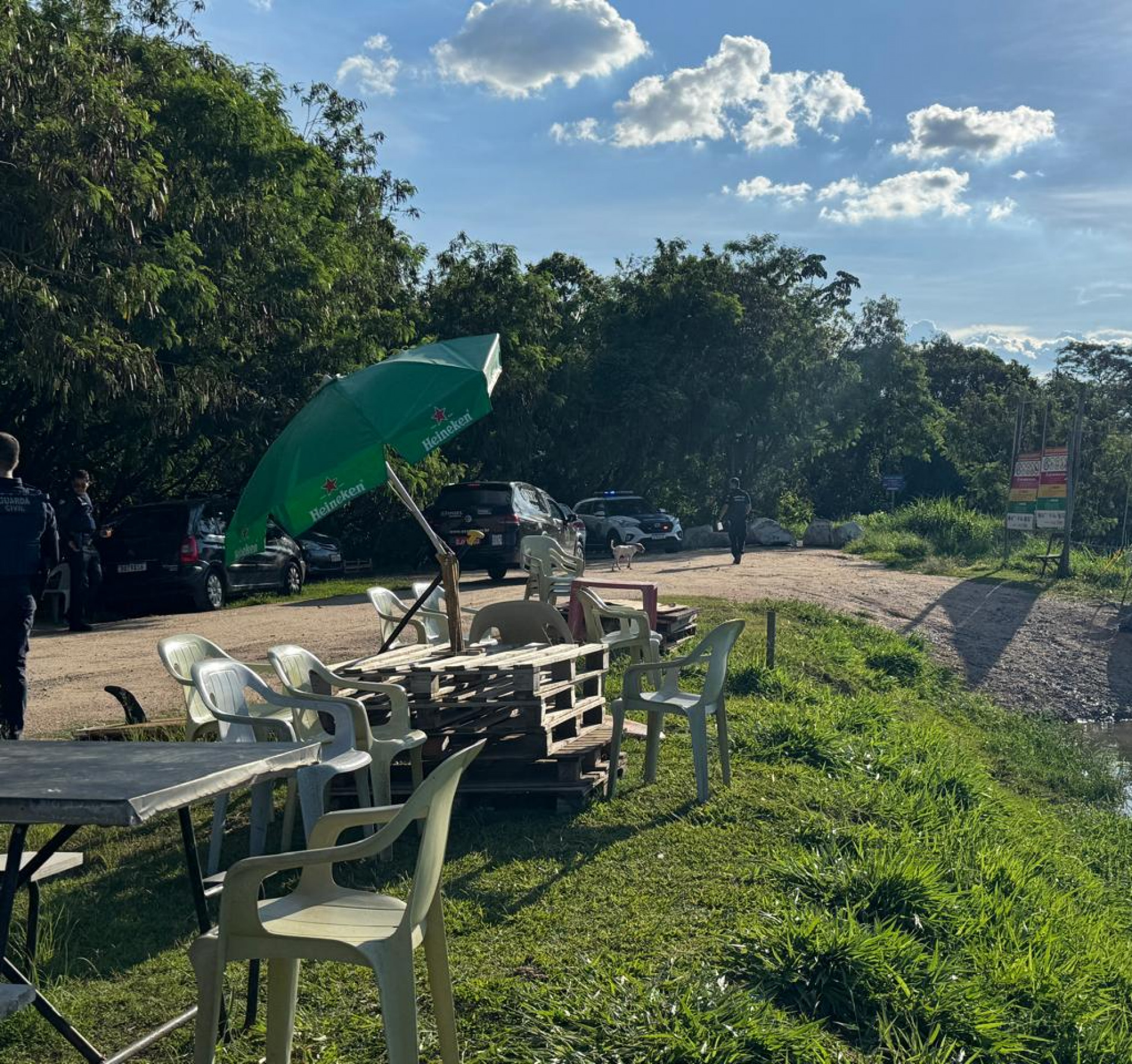 A &aacute;rea foi isolada para o trabalho da Pol&iacute;cia Cient&iacute;fica, respons&aacute;vel pela per&iacute;cia no local