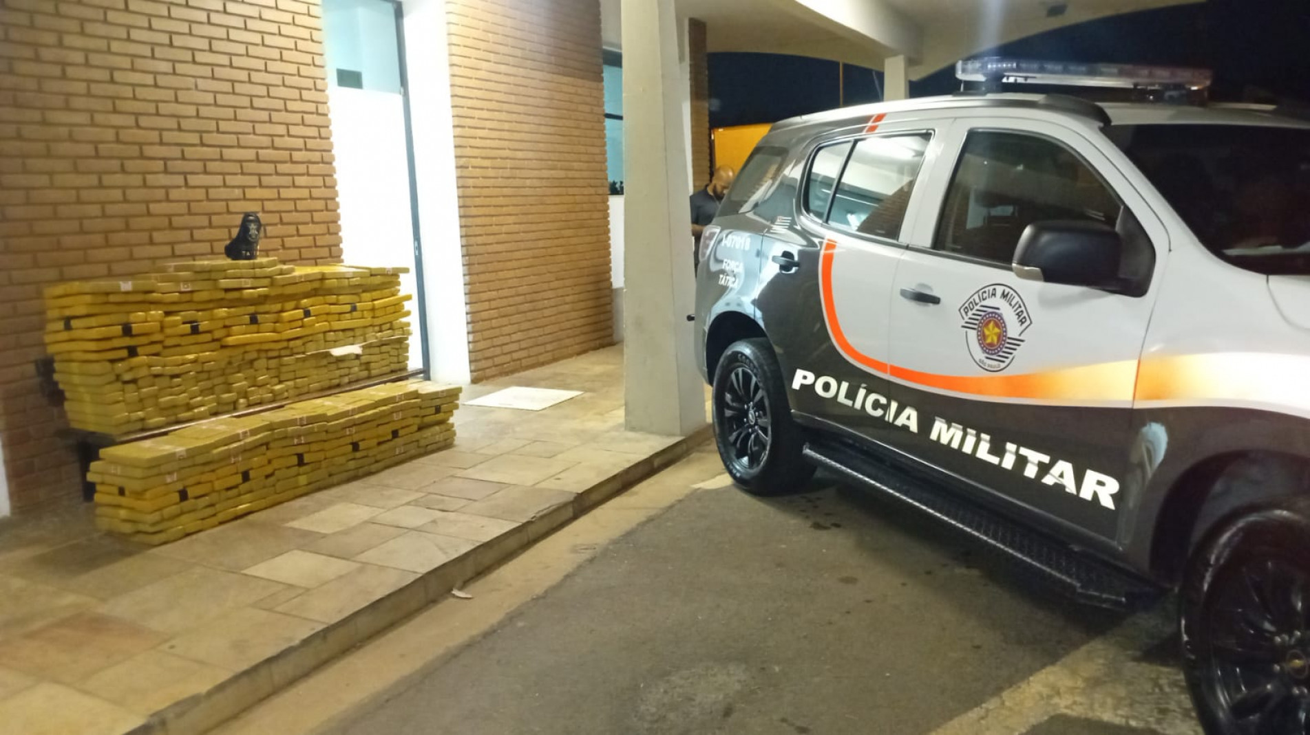 Motorista confessou transporte da droga e foi preso em flagrante na zona urbana da cidade