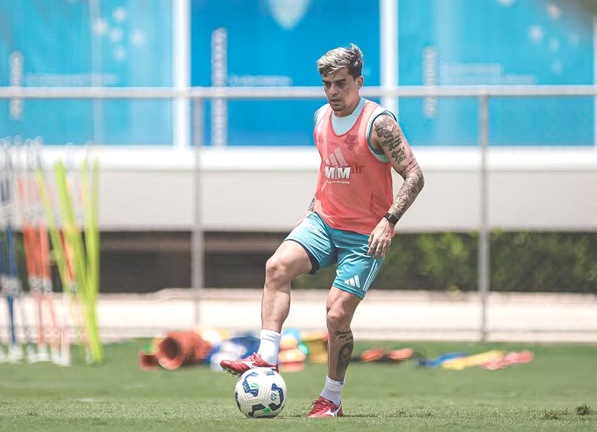 Jogador já estava no Cruzeiro por meio de empréstimo
